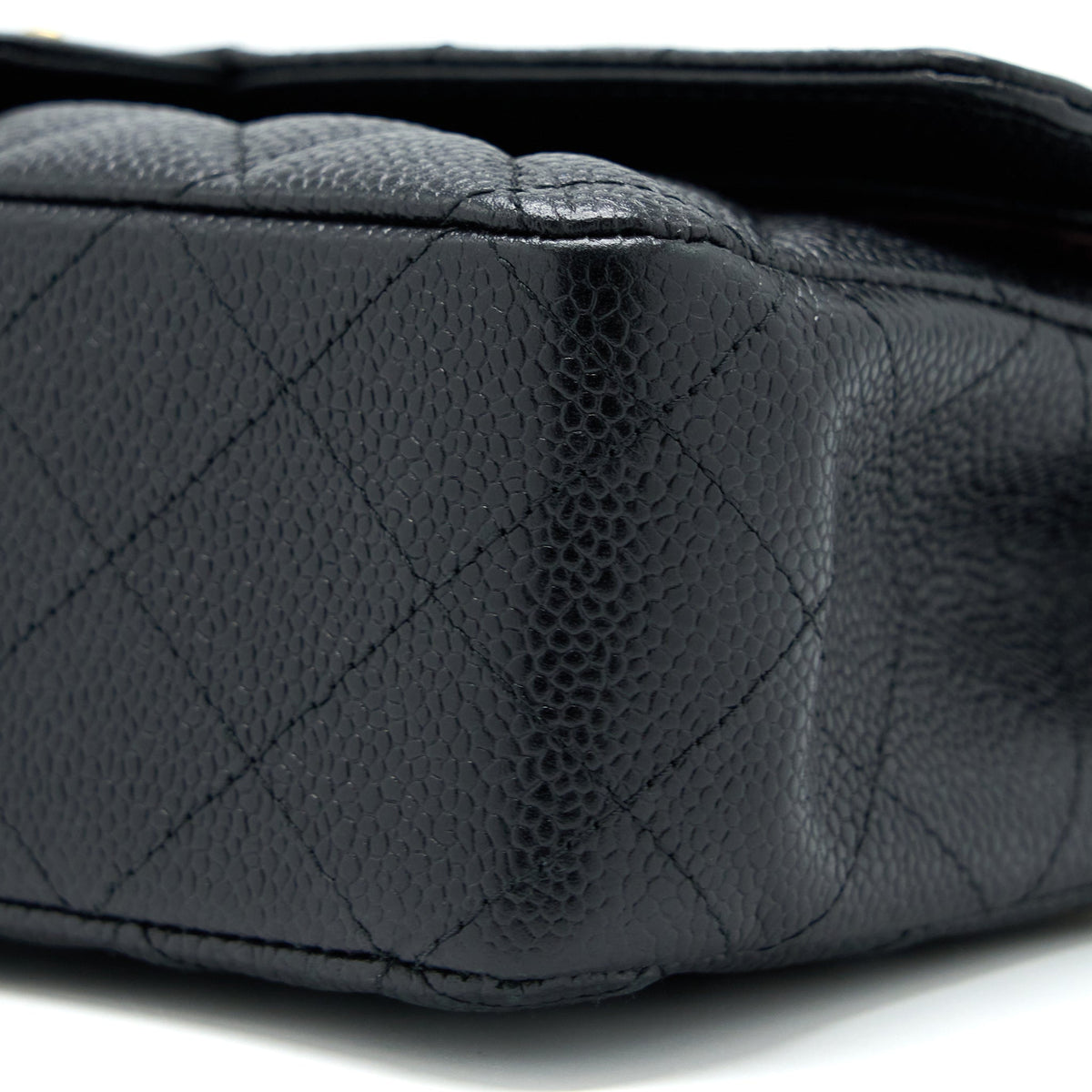 chanel-medium-classic-double-flap-bag-caviar-black-ghw-4