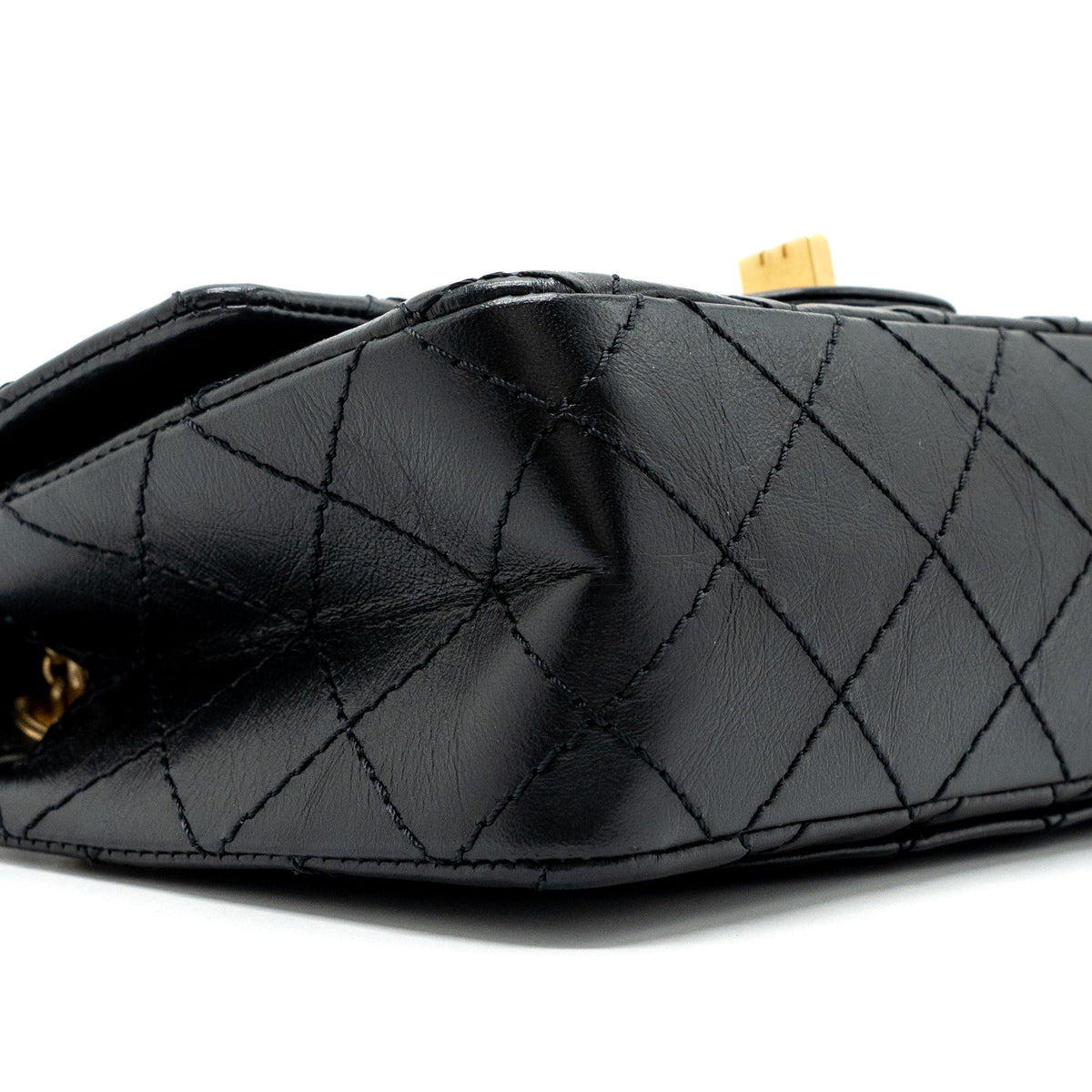 chanel-mini-2-55-reissue-flap-bag-aged-calfskin-black-ghwmicrochip