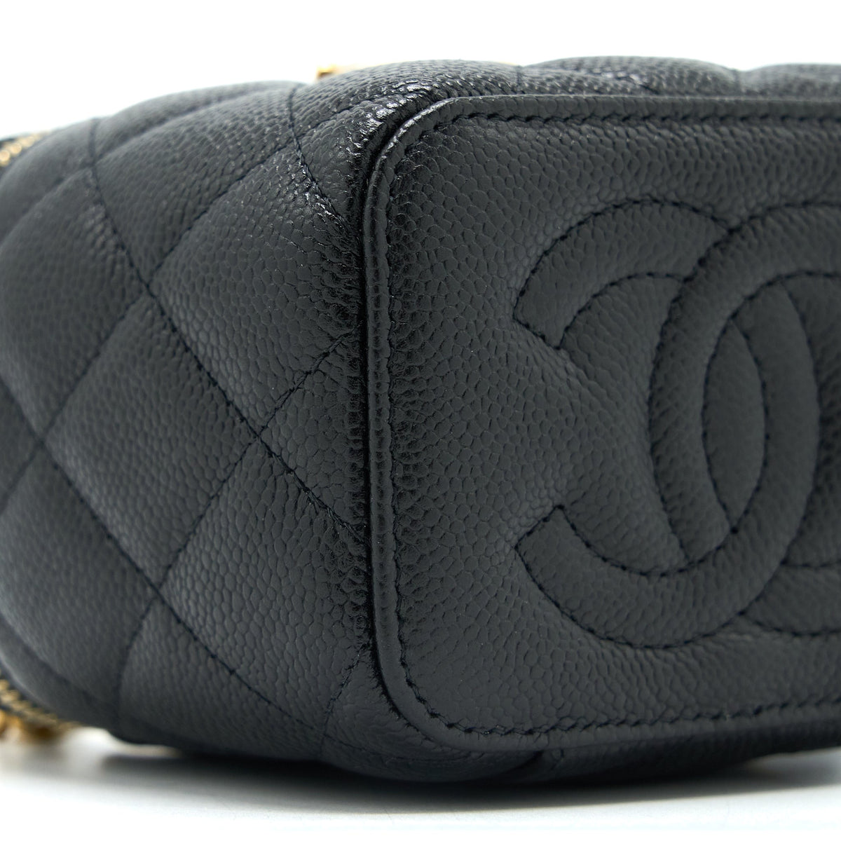 chanel-23p-coco-love-mini-vanity-case-caviar-black-ghw-microchip