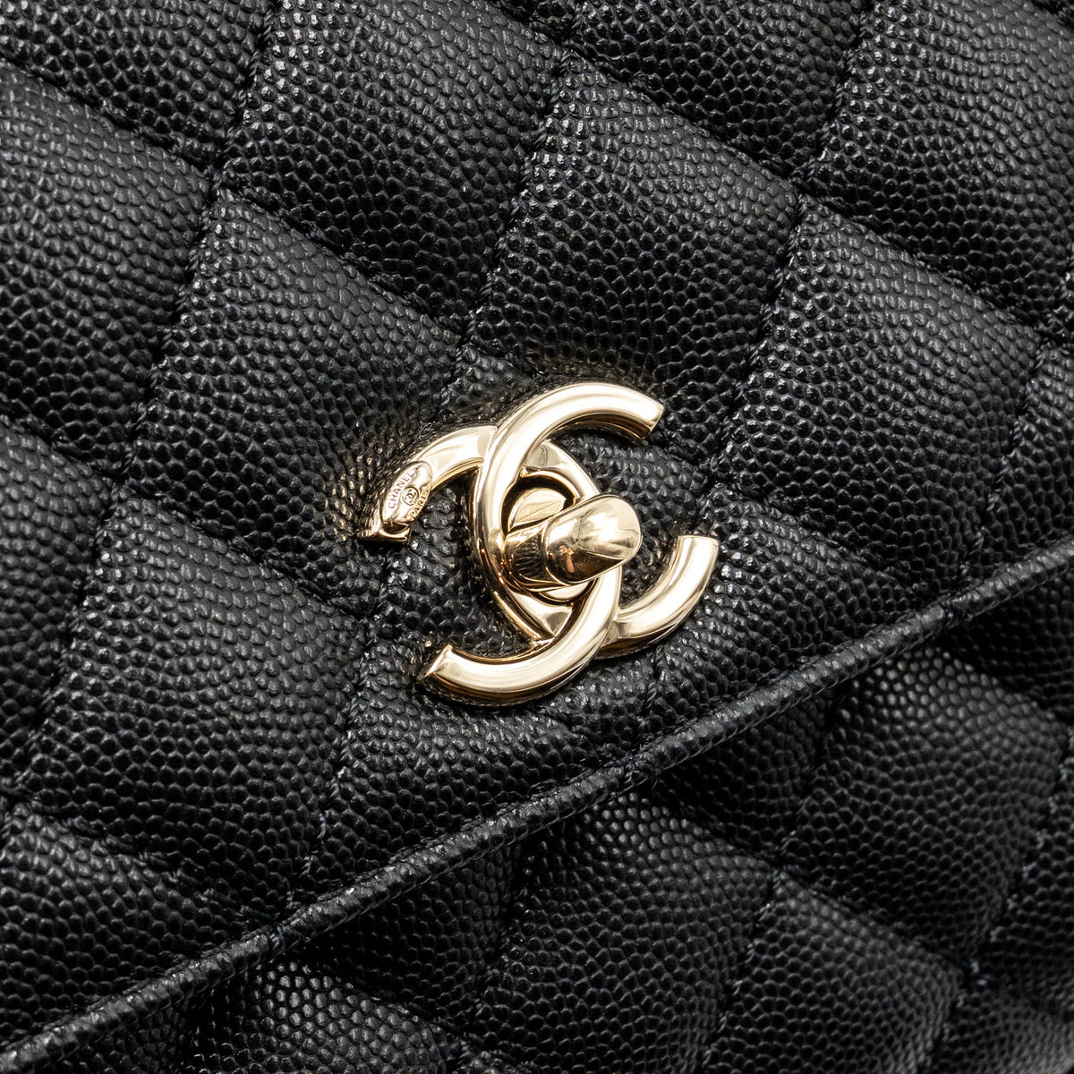 chanel-small-coco-handle-caviar-black-lghw-microchip-17