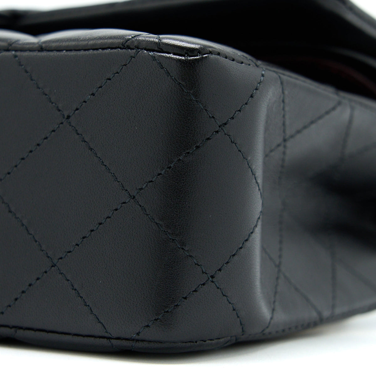 chanel-medium-classic-double-flap-bag-lambskin-black-lghw-microchip