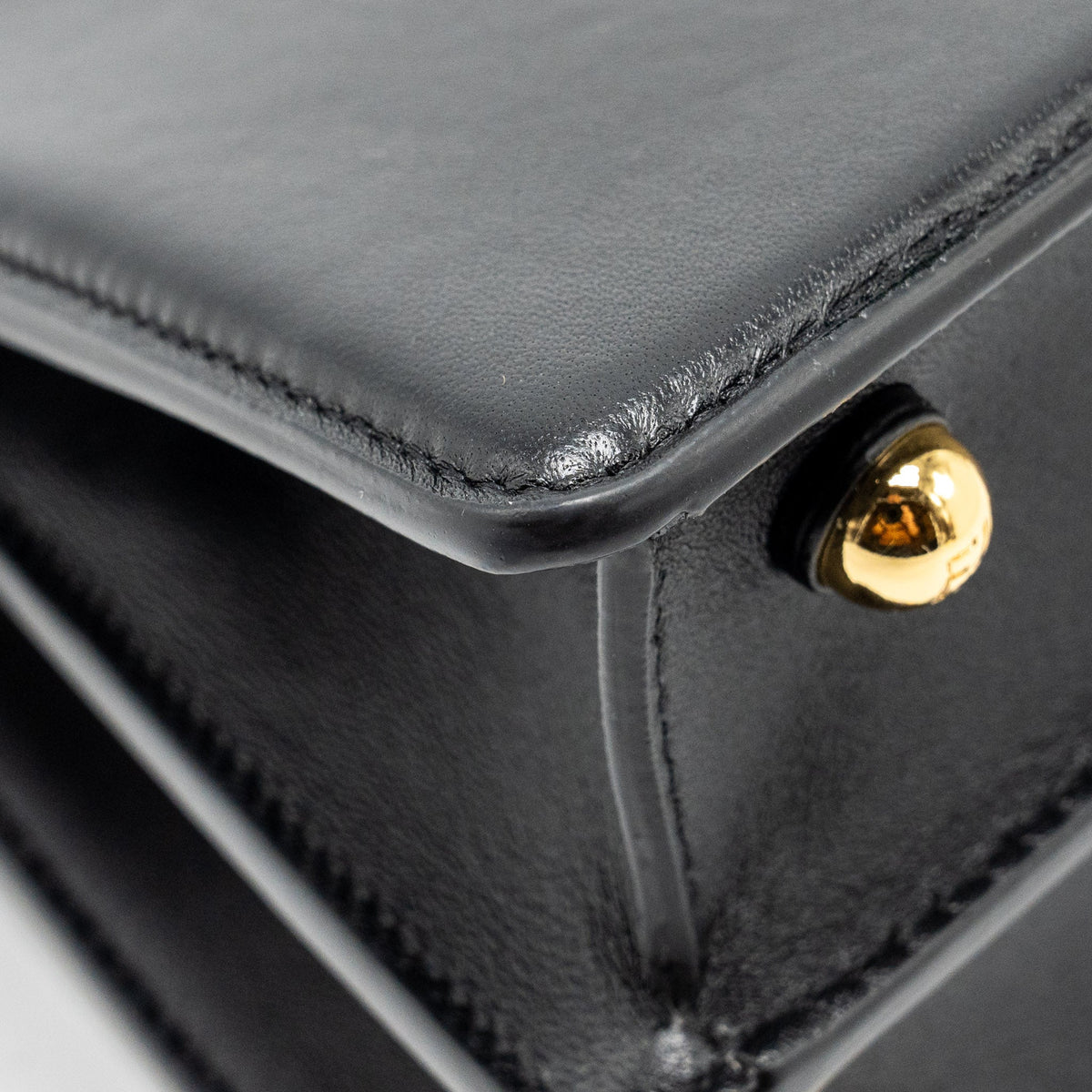 fendi-peekaboo-iseeu-petit-lambskin-black-ghw