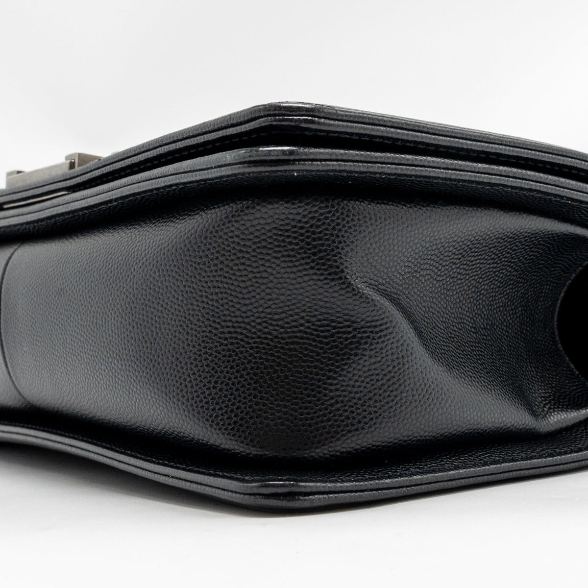 chanel-medium-boy-bag-caviar-black-ruthenium-silver-hardware