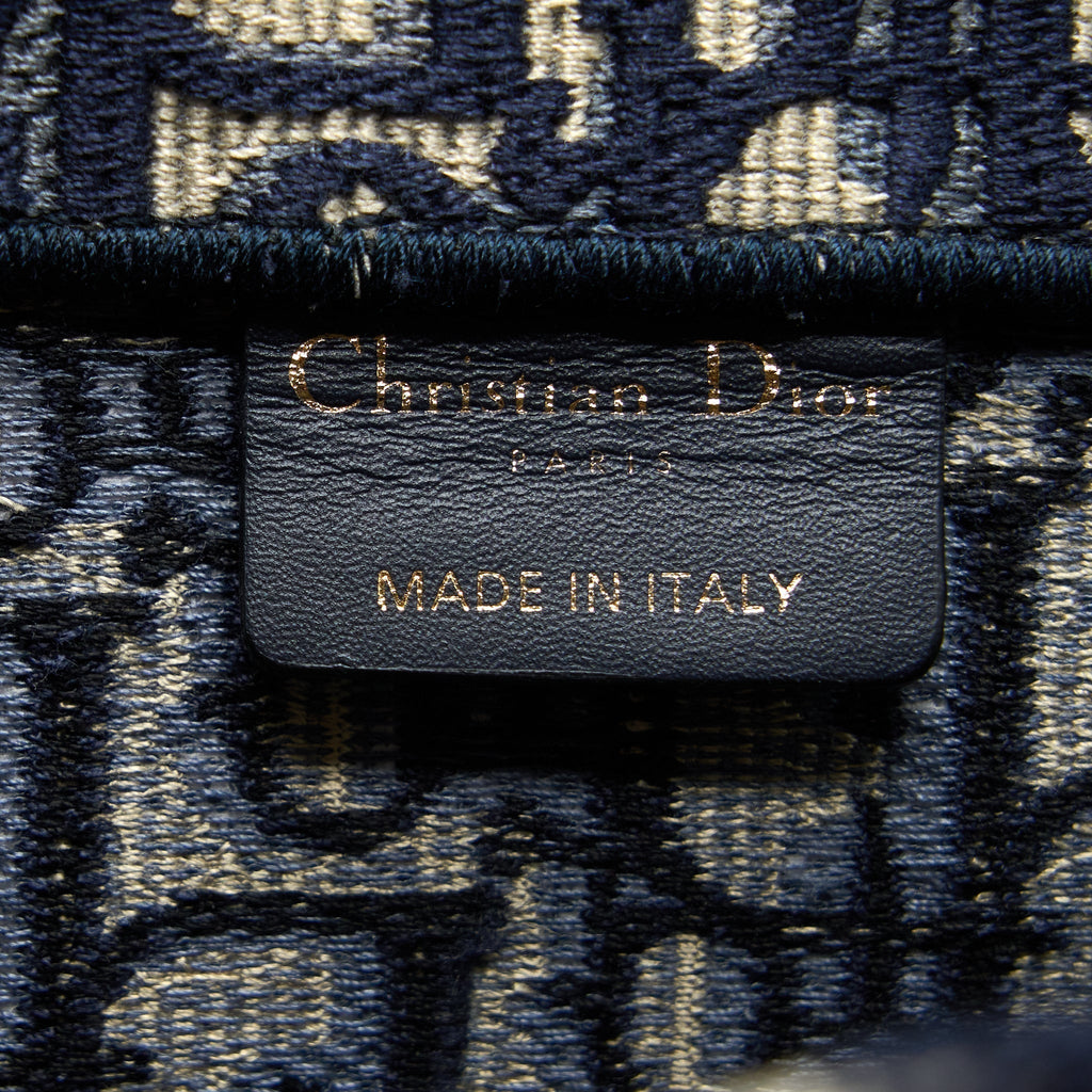 dior-medium-book-tote-blue-oblique-embroidery