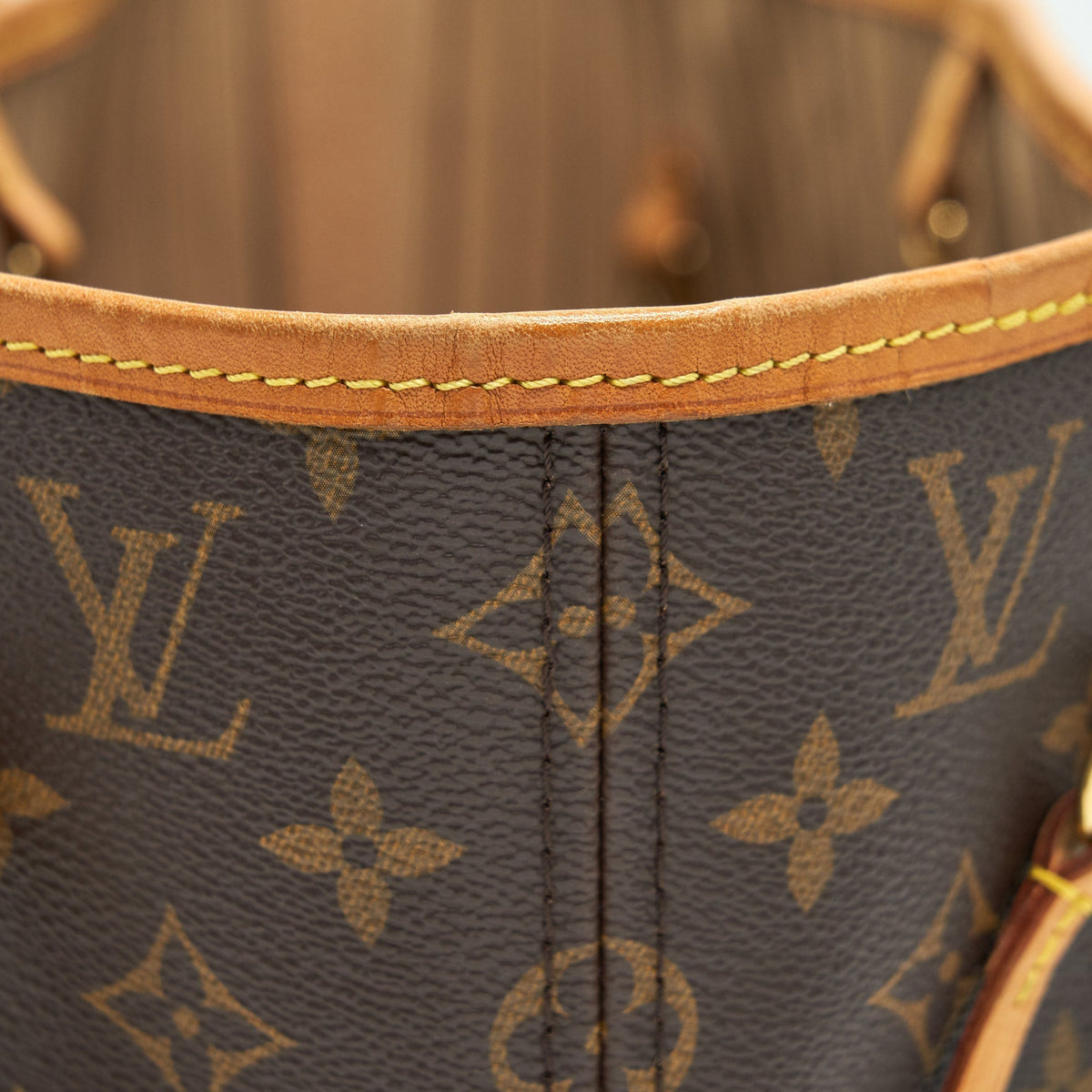 louis-vuitton-neverfull-mm-monogram