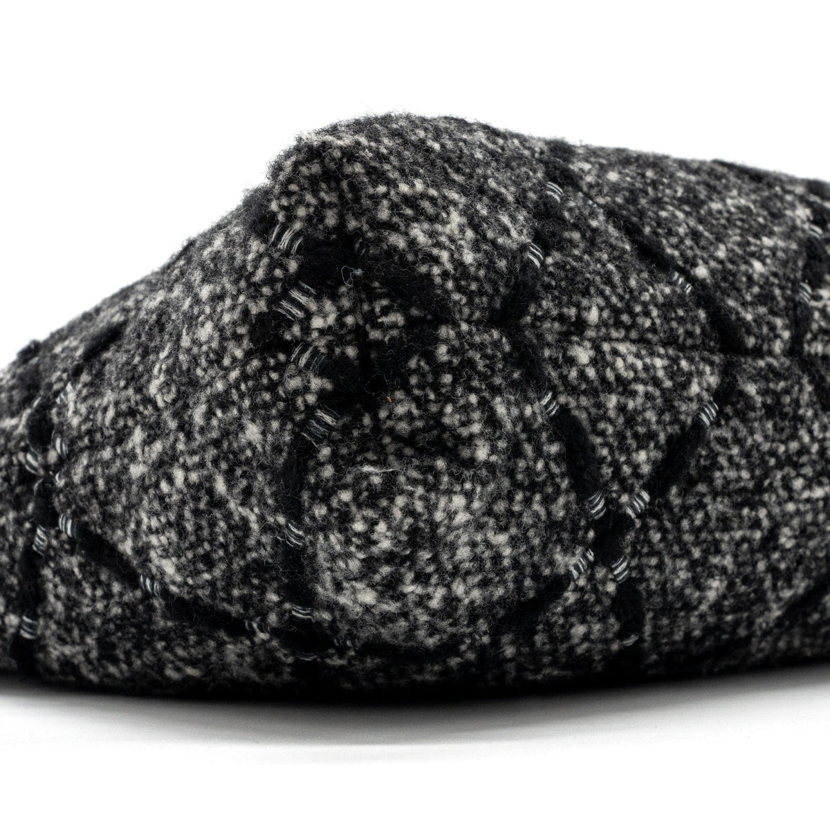 chanel-medium-22-bag-tweed-black-grey-ghw-microchip