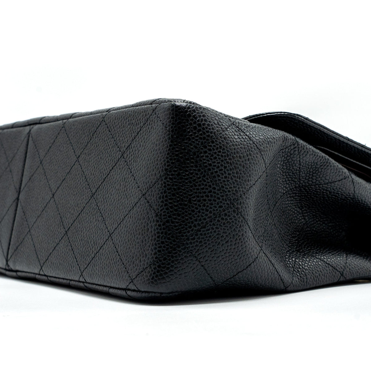 chanel-jumbo-classic-double-flap-bag-caviar-black-with-ghw