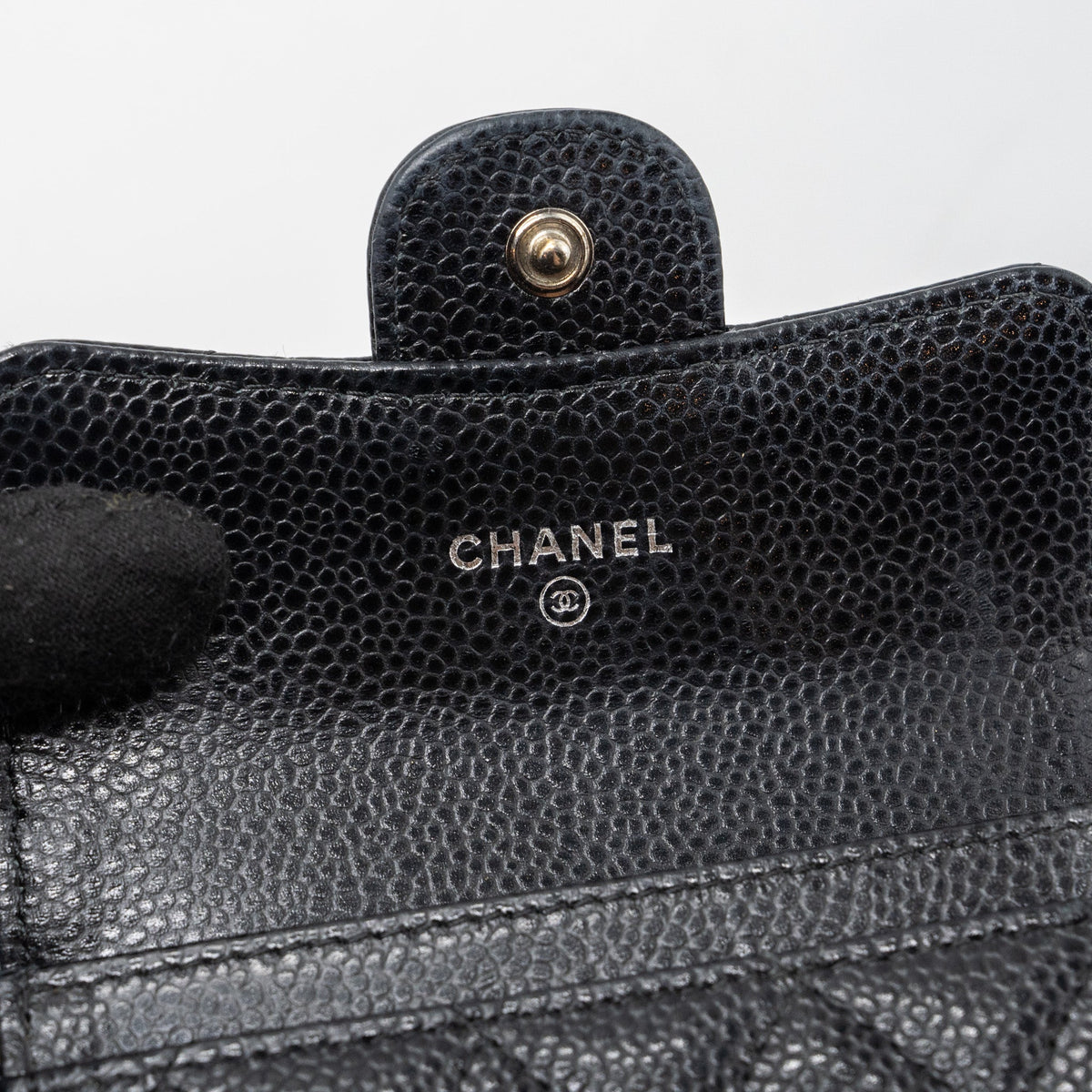 chanel-classic-flap-card-holder-caviar-black-shw-5
