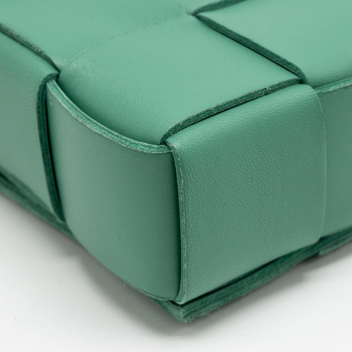 bottega-veneta-green