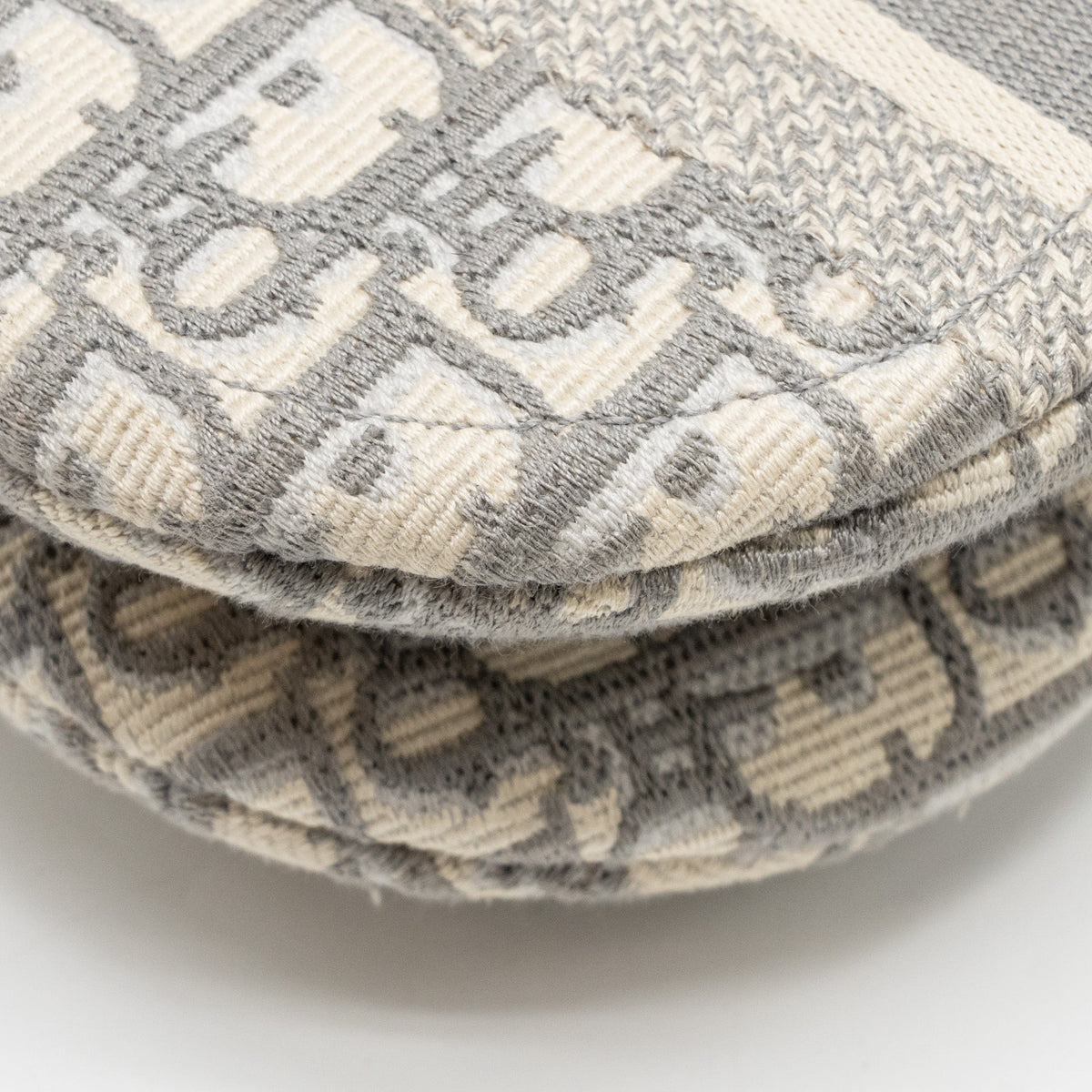 dior-medium-saddle-bag-dior-oblique-embroidery-light-grey-ghw