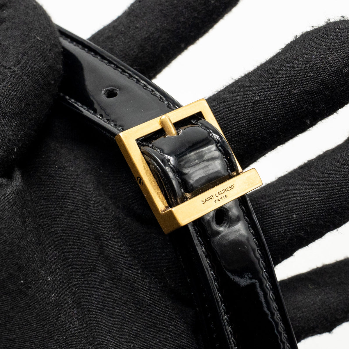 saint-laurent-ysl-le-5-a-7-quilted-shoulder-bag-patent-black-ghw