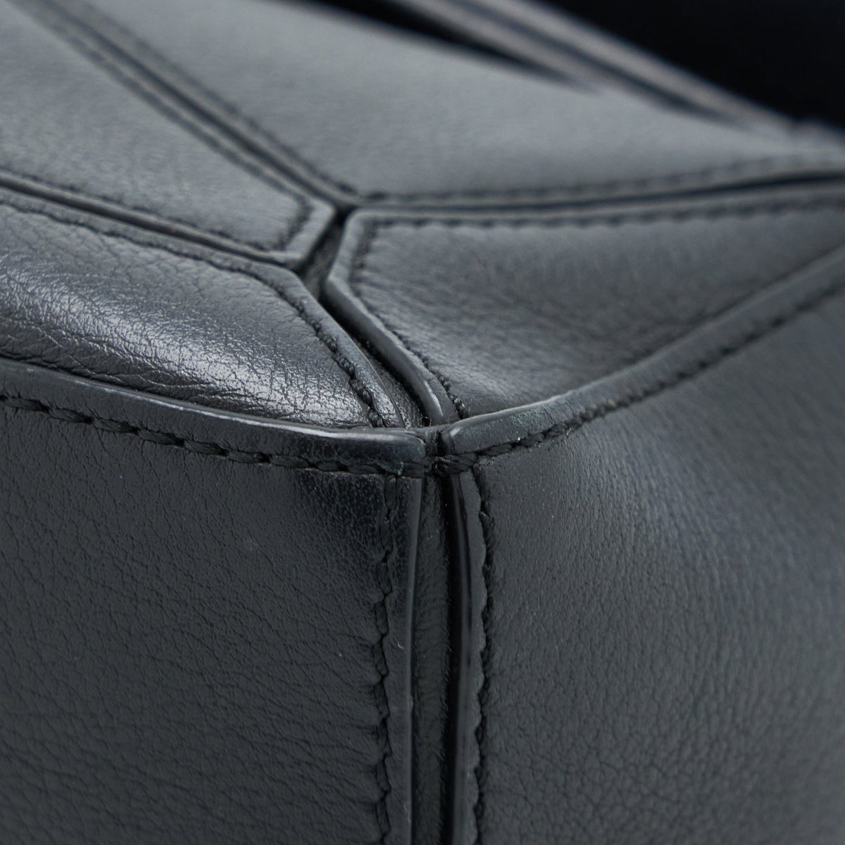 loewe-mini-puzzle-calfskin-black-shw