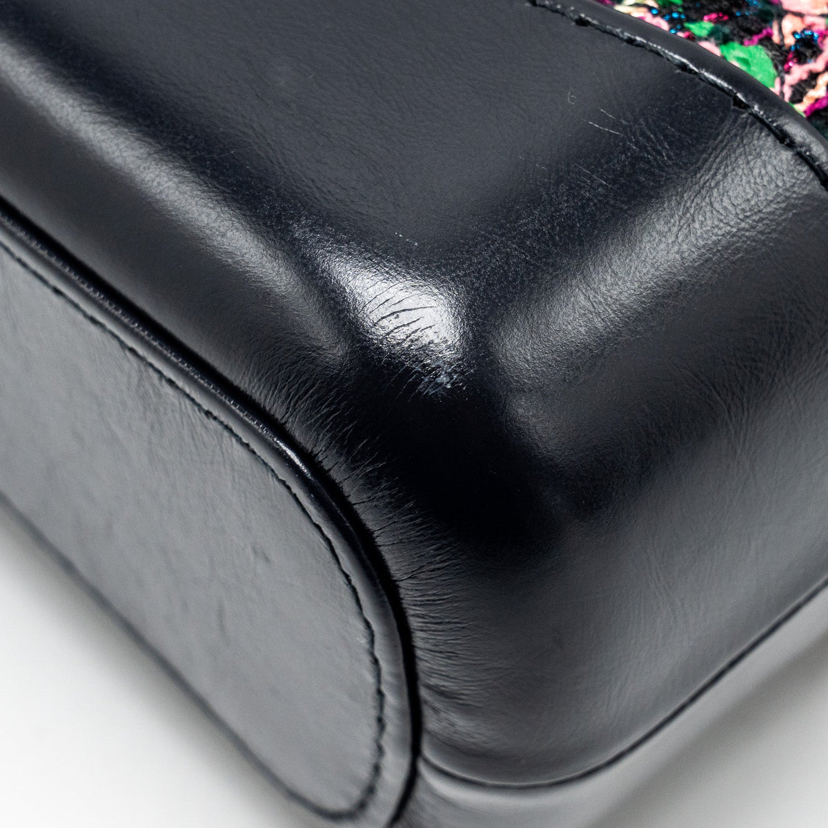 chanel-small-gabrielle-hobo-bag-tweed-calfskin-multicolour-multicolour-hardware-copy