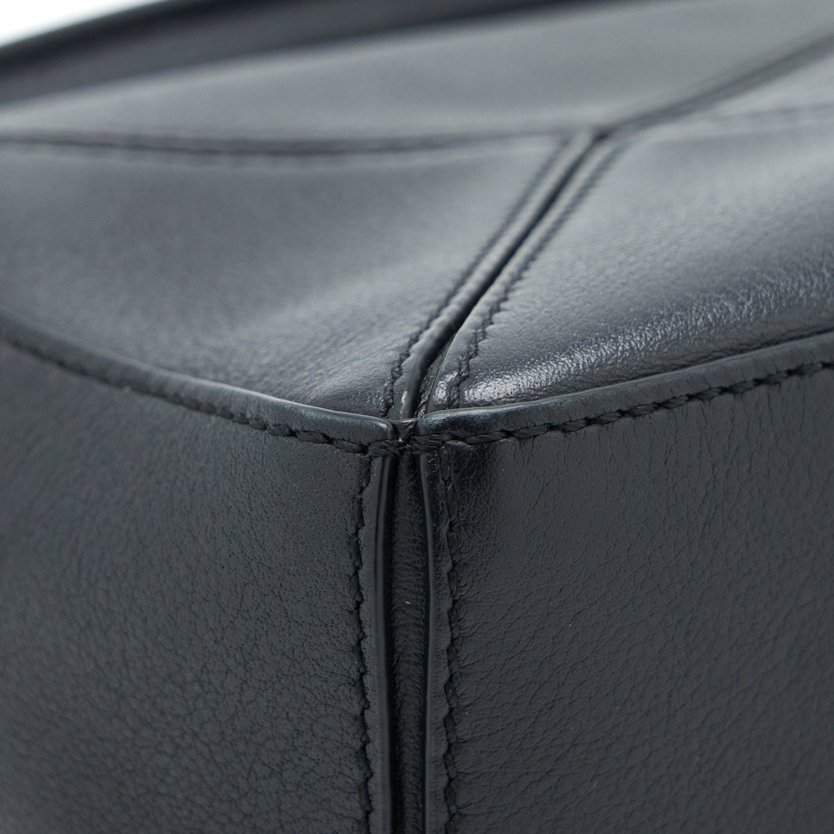 loewe-mini-puzzle-calfskin-black-shw
