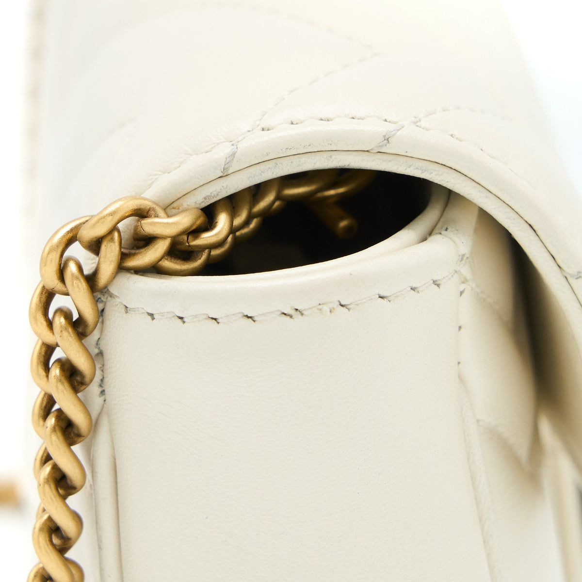 gucci-gg-marmont-super-mini-bag-matelasse-leather-white-brushed-ghw