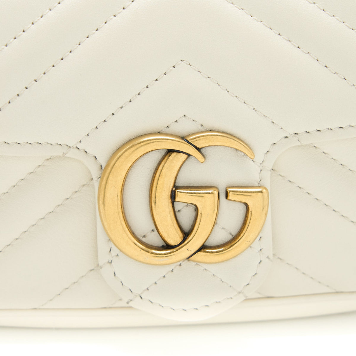 gucci-gg-marmont-super-mini-bag-matelasse-leather-white-brushed-ghw