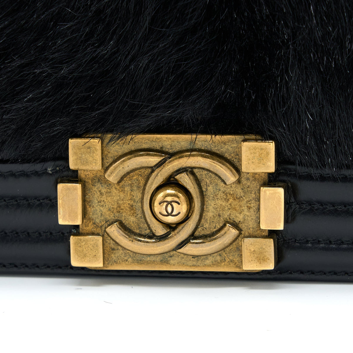 chanel-medium-boy-bag-goathair-calfskin-black-ghw