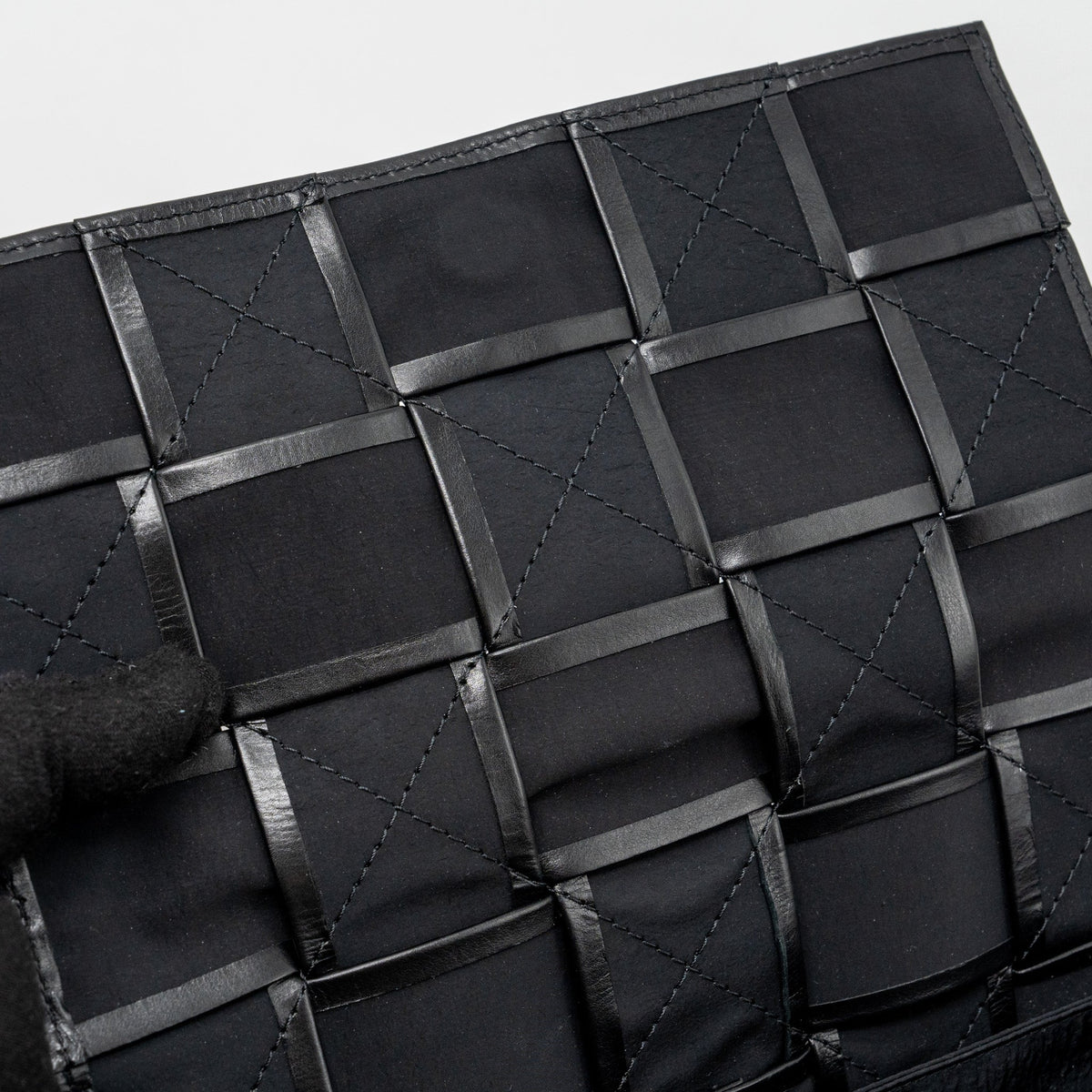 bottega-veneta-small-cassette-bag-lambskin-black-shw