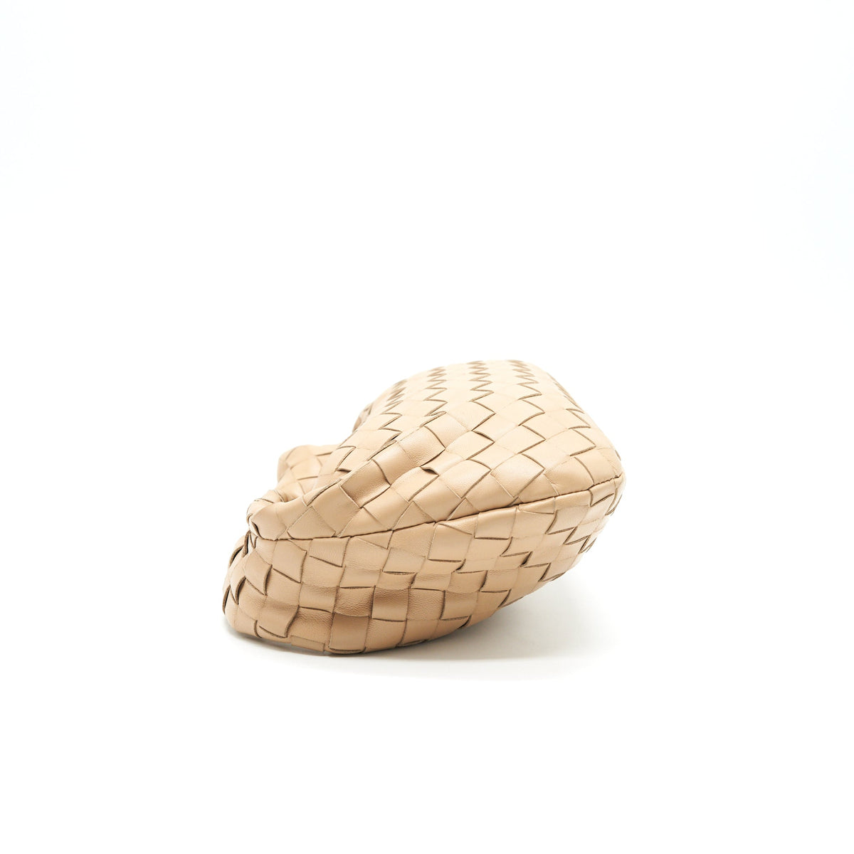 bottega-veneta-the-mini-jodie-in-beige