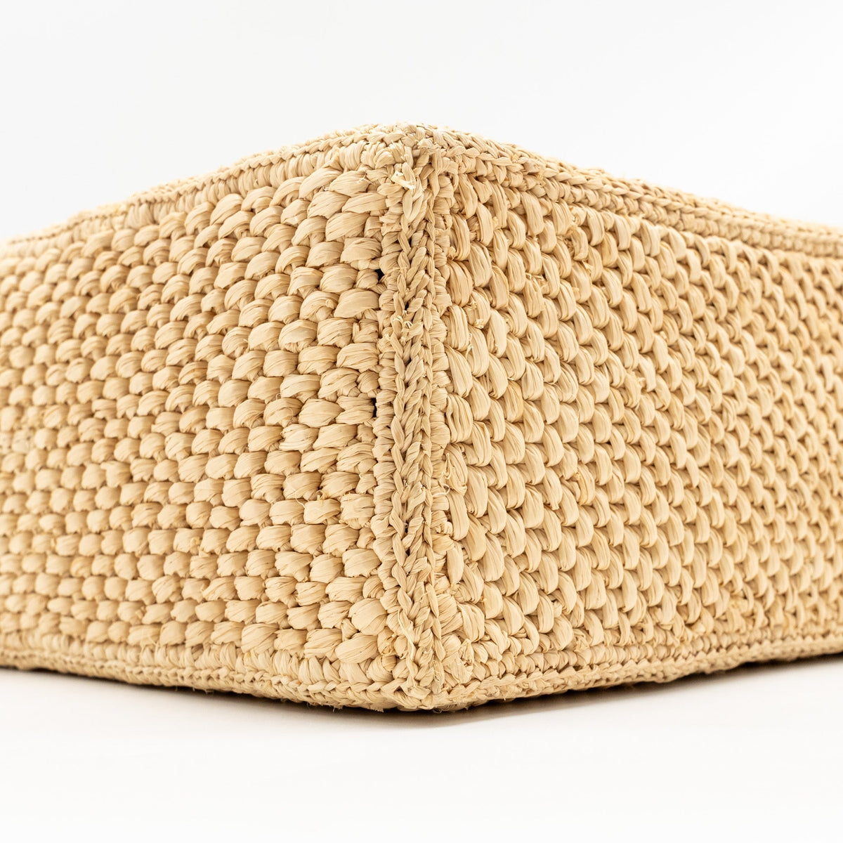 loewe-small-font-tote-bag-raffia-calfskin-natural-ghw