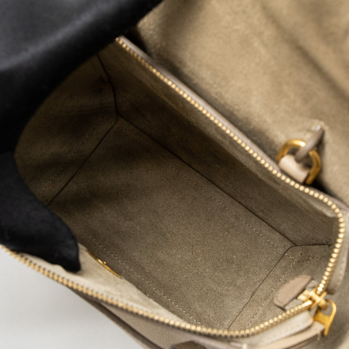 celine-nano-belt-bag-grained-calfskin-light-beige-ghw
