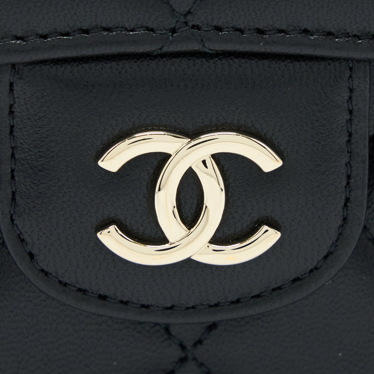 chanel-top-handle-mini-flap-bag-lambskin-black-lghw