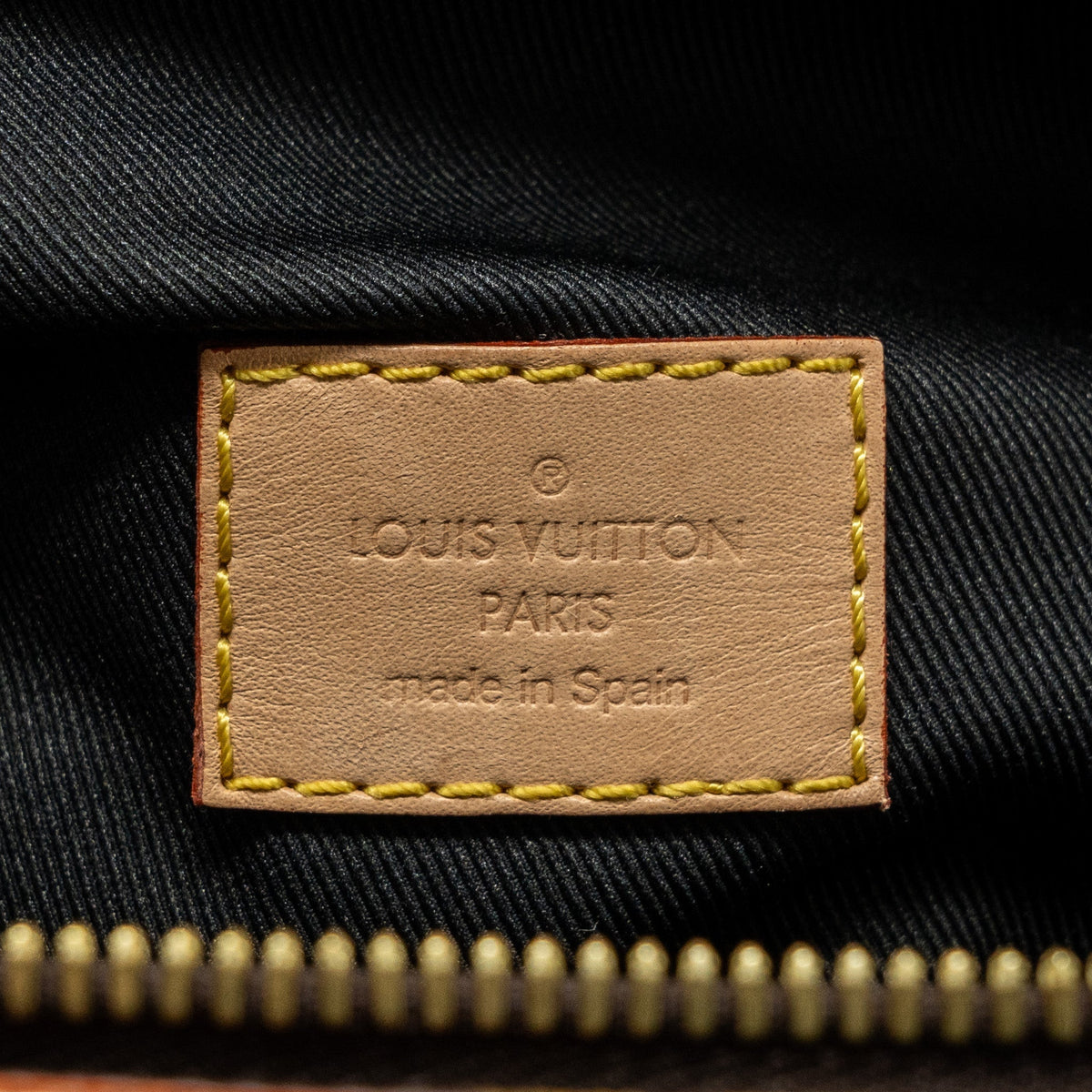 louis-vuitton-bumbag-monogram-canvas-ghw-2