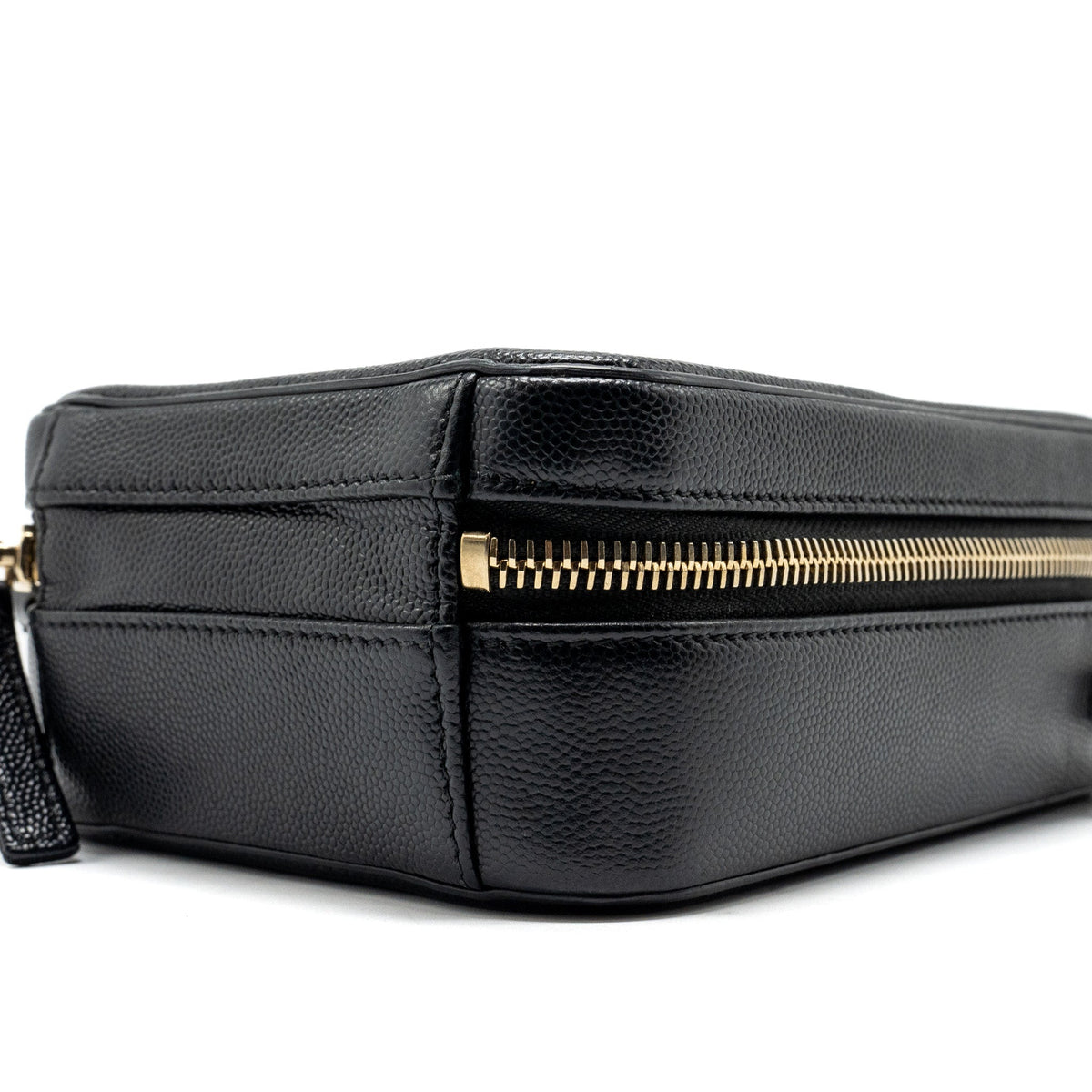 chanel-filigree-vertical-vanity-case-caviar-black-ghw