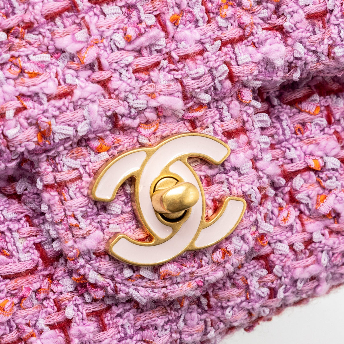 chanel-22p-mini-square-flap-bag-tweed-pink-ghw