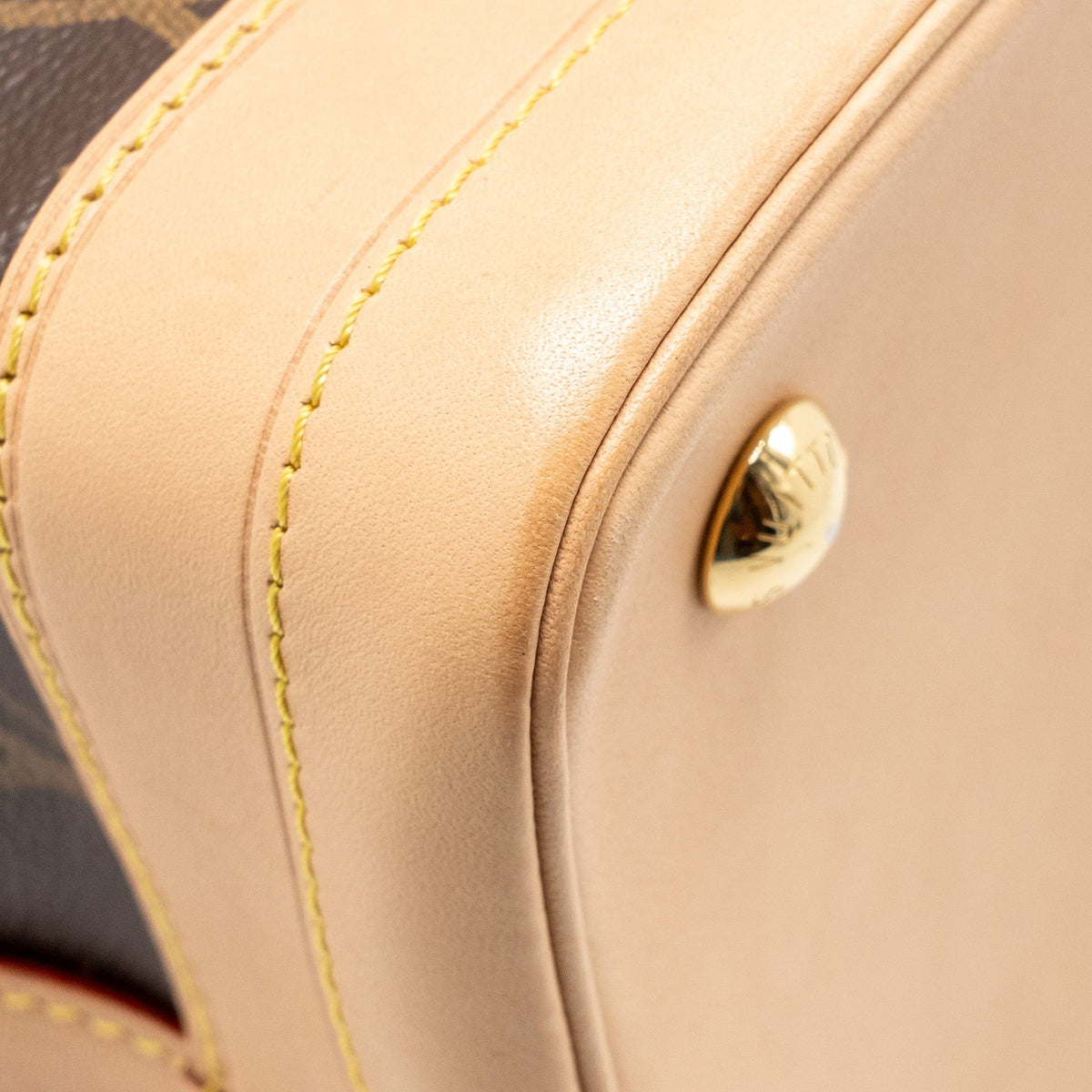 louis-vuitton-noe-bag-monogram-canvas-ghws