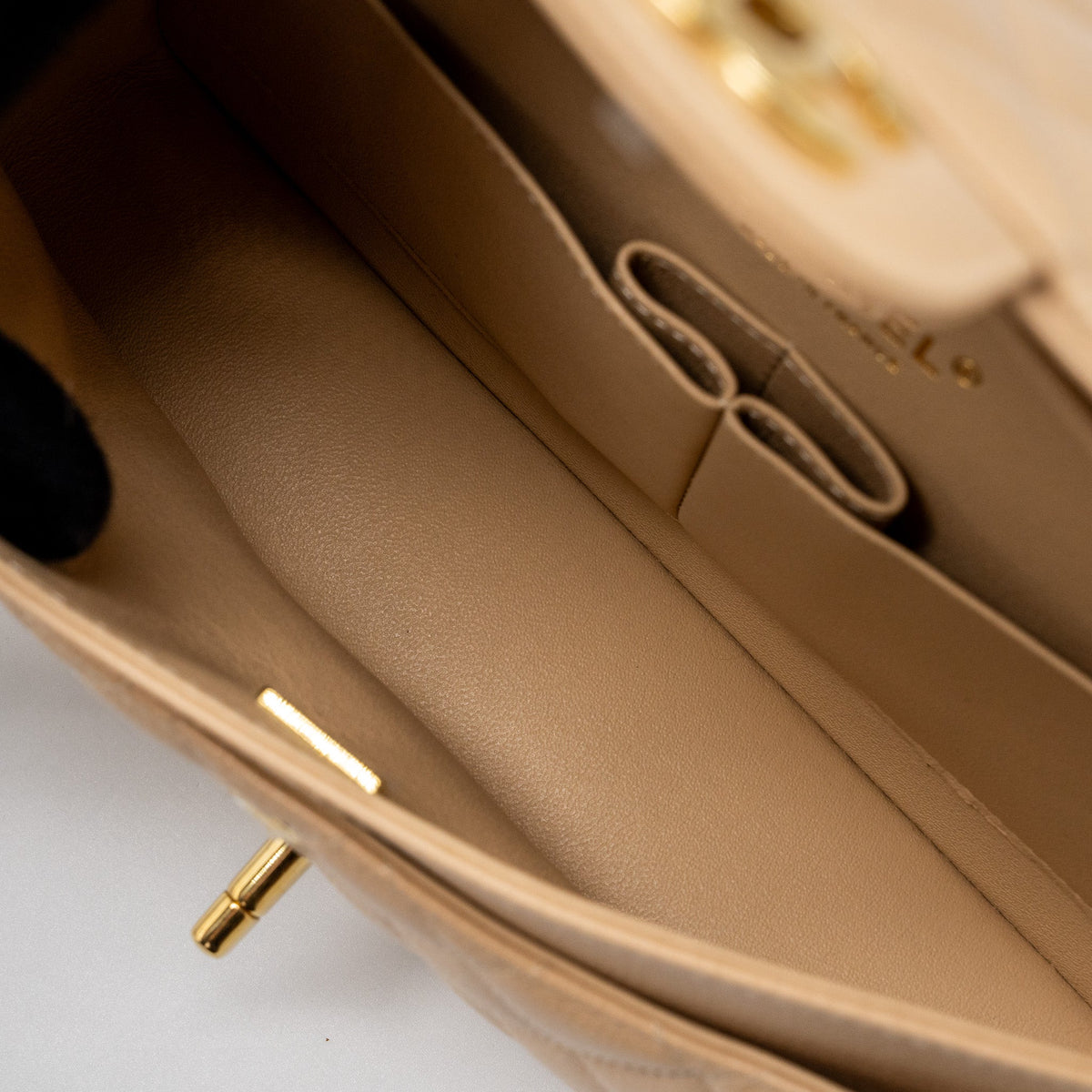 copy-of-chanel-medium-classic-double-flap-bag-caviar-beige-ghw-microchip-1