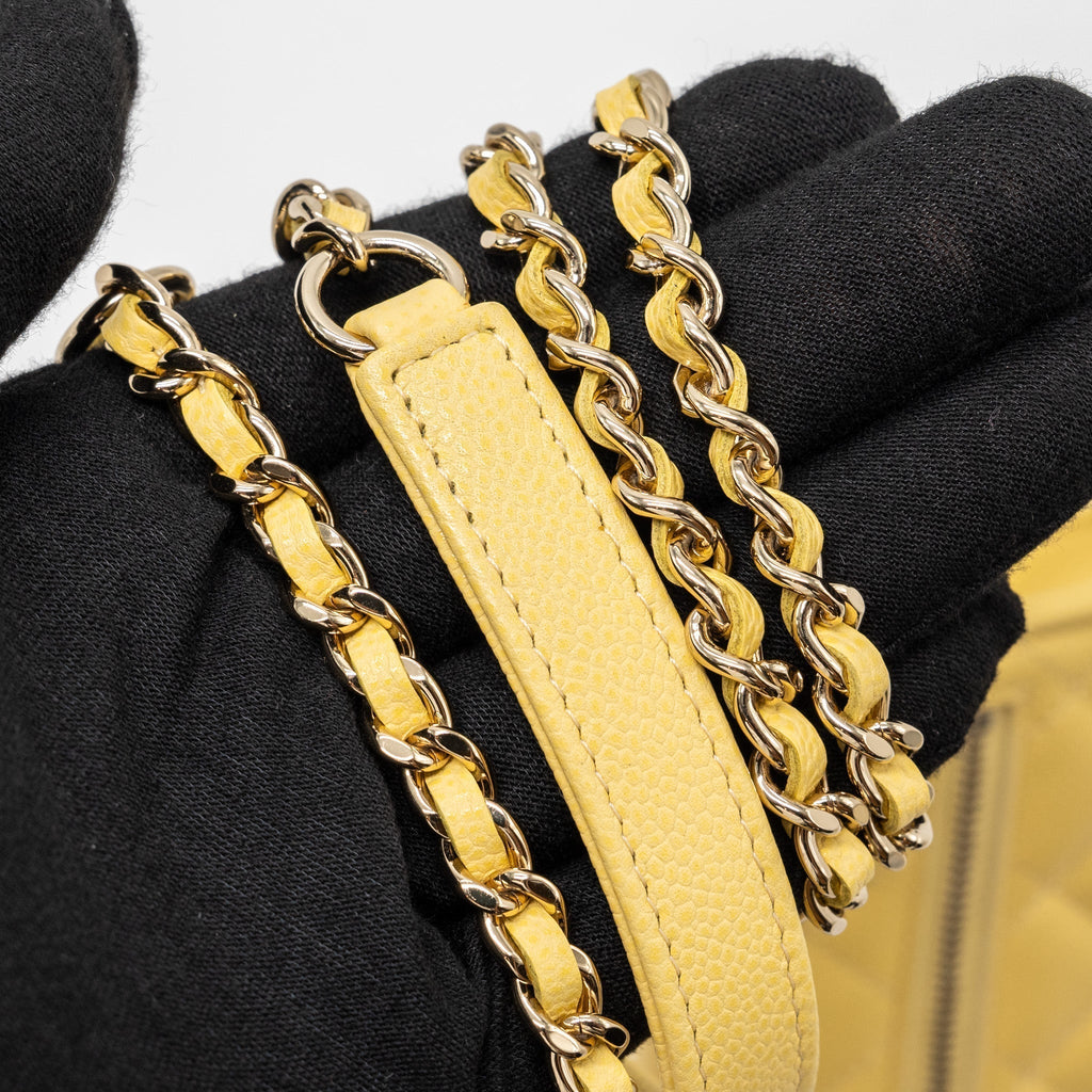 chanel-mini-business-affinity-wallet-on-chain-caviar-yellow-lghw-microchip