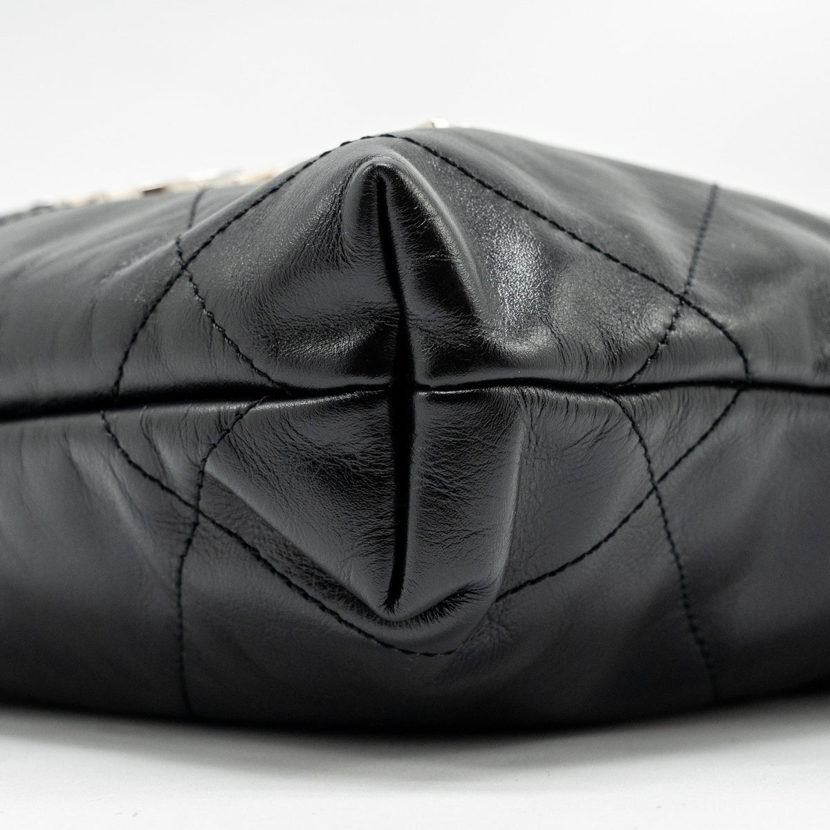 chanel-mini-22-bag-shiny-calfskin-black-shw-microchip-copy