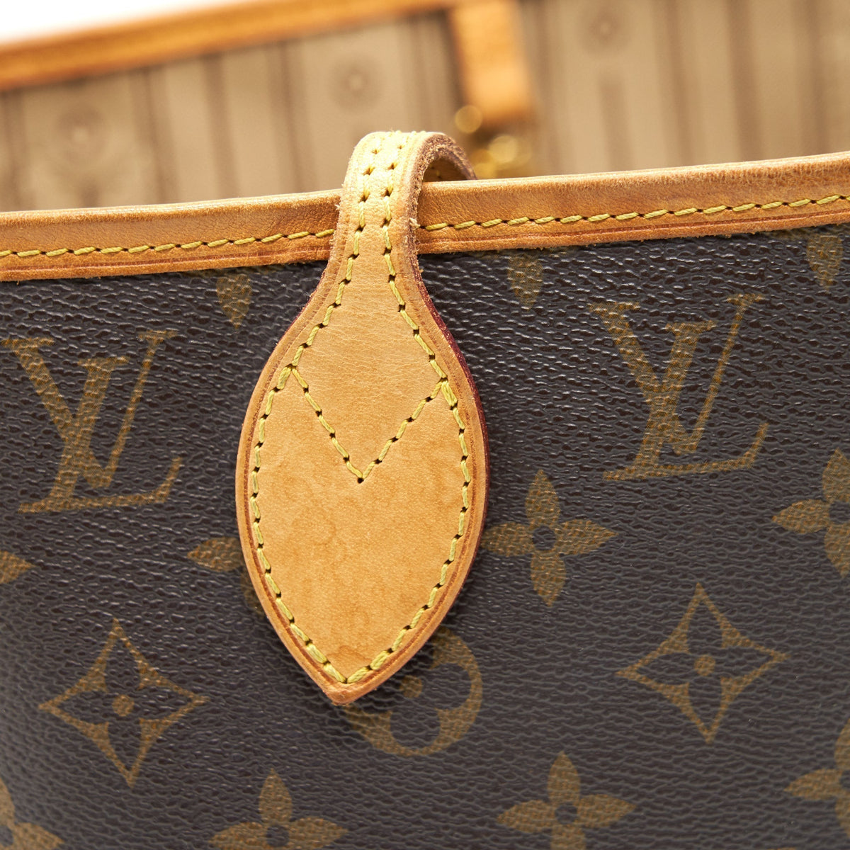 louis-vuitton-neverfull-mm-monogram-canvas