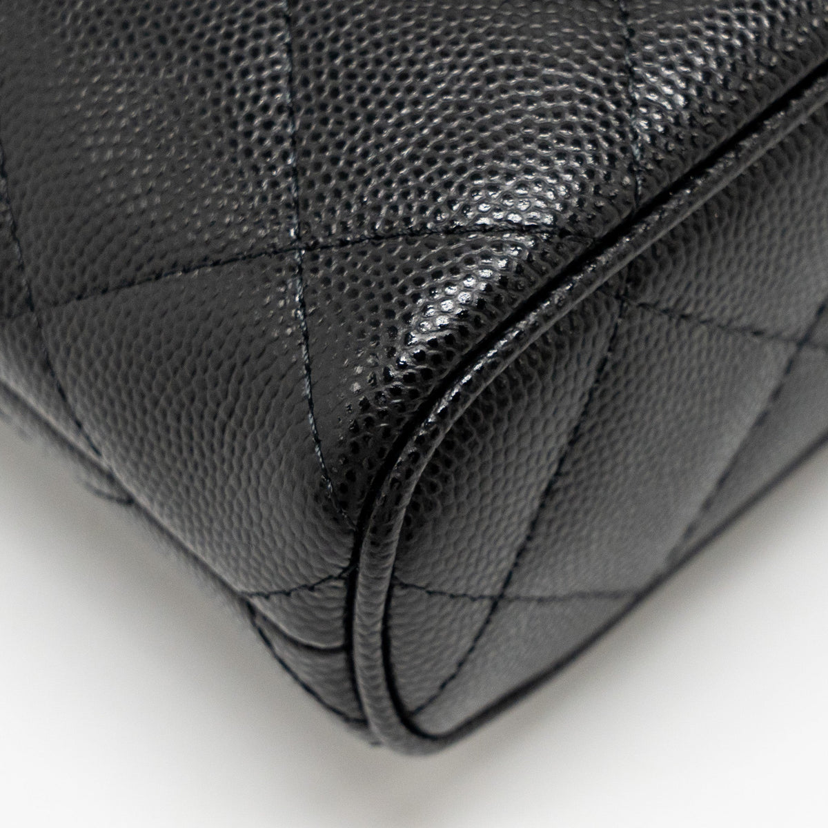 chanel-fold-flap-vanity-clutch-with-chain-caviar-black-ghw-microchip-copy
