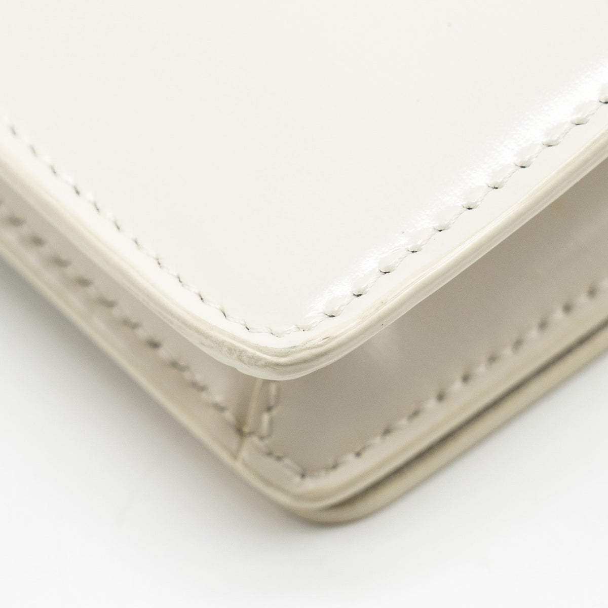 celine-trapeze-triomphe-shoulder-bag-shiny-calfskin-white-shw