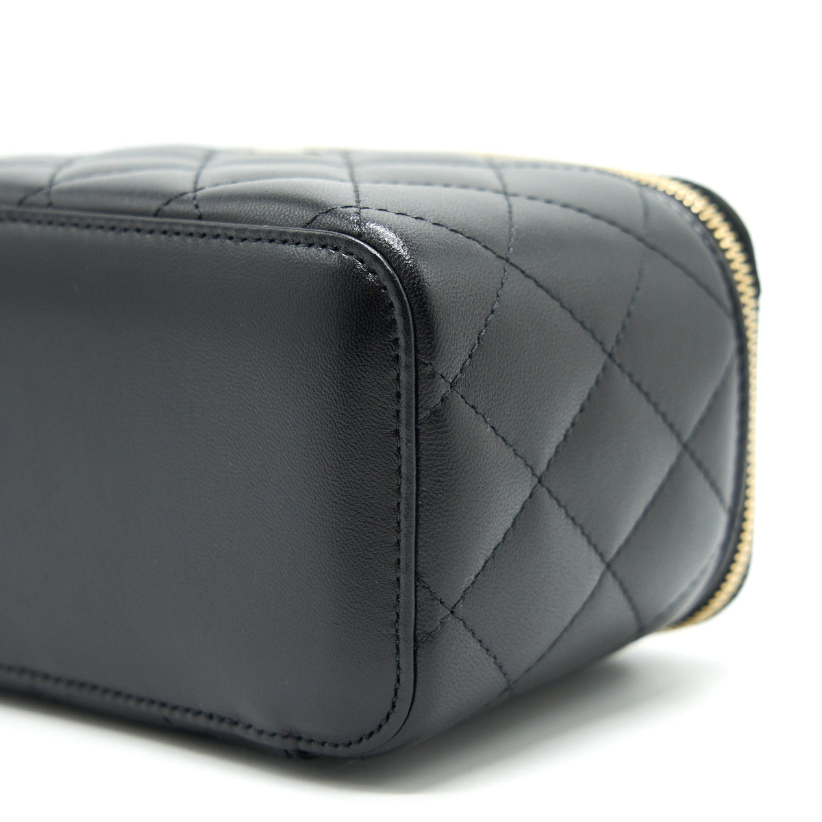 chanel-small-long-vanity-lambskin-black