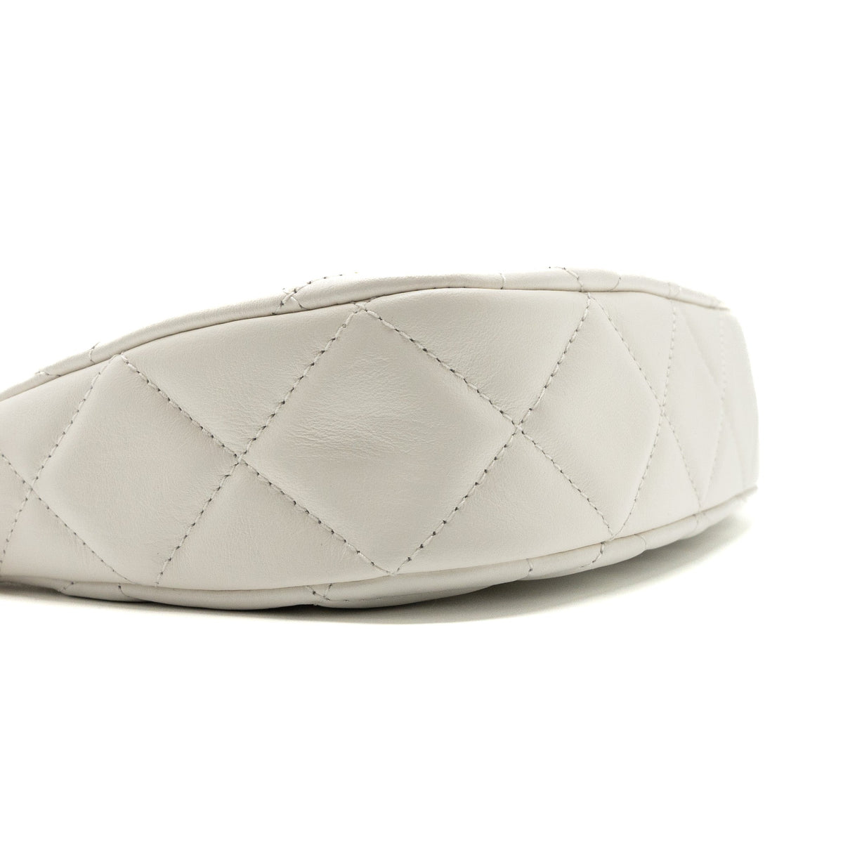chanel-23k-hobo-bag-calfskin-white-ghw-microchip-copy-1
