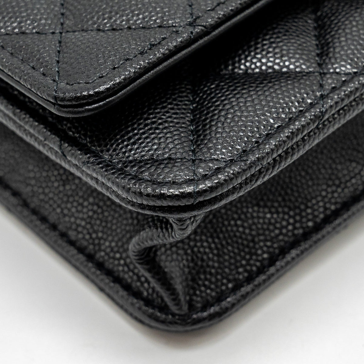 chanel-camellia-wallet-on-chain-caviar-black-ghw-microchip
