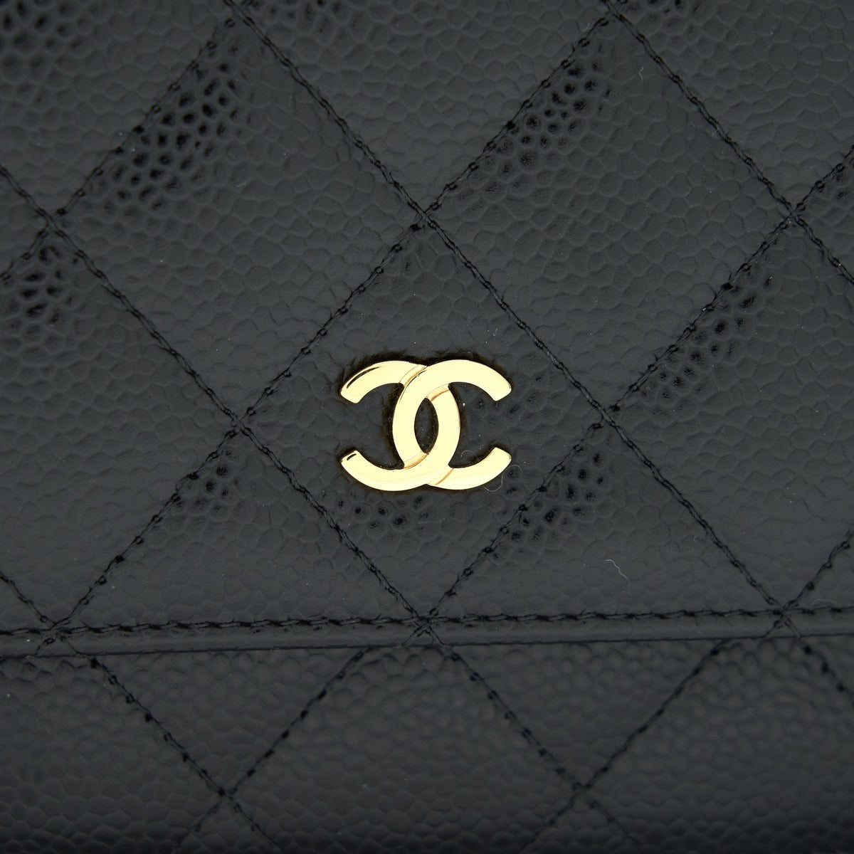 chanel-wallet-on-chain-cavier-black-with-ghw-2