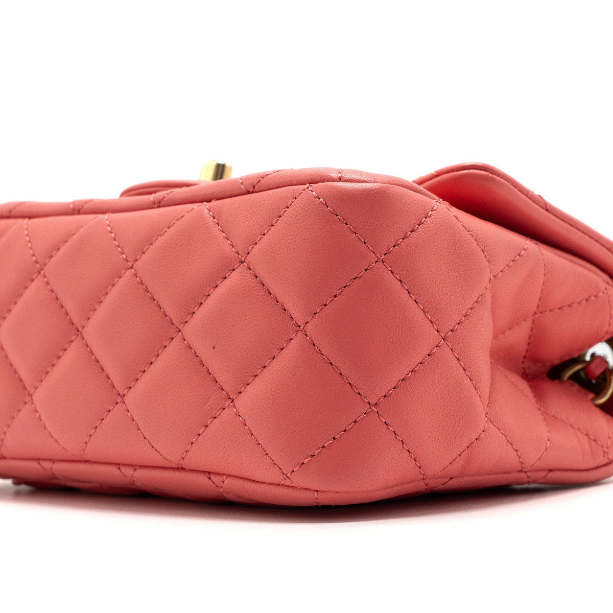 chanel-top-handle-long-vanity-with-chain-lambskin-black-lghwmicrochip-1