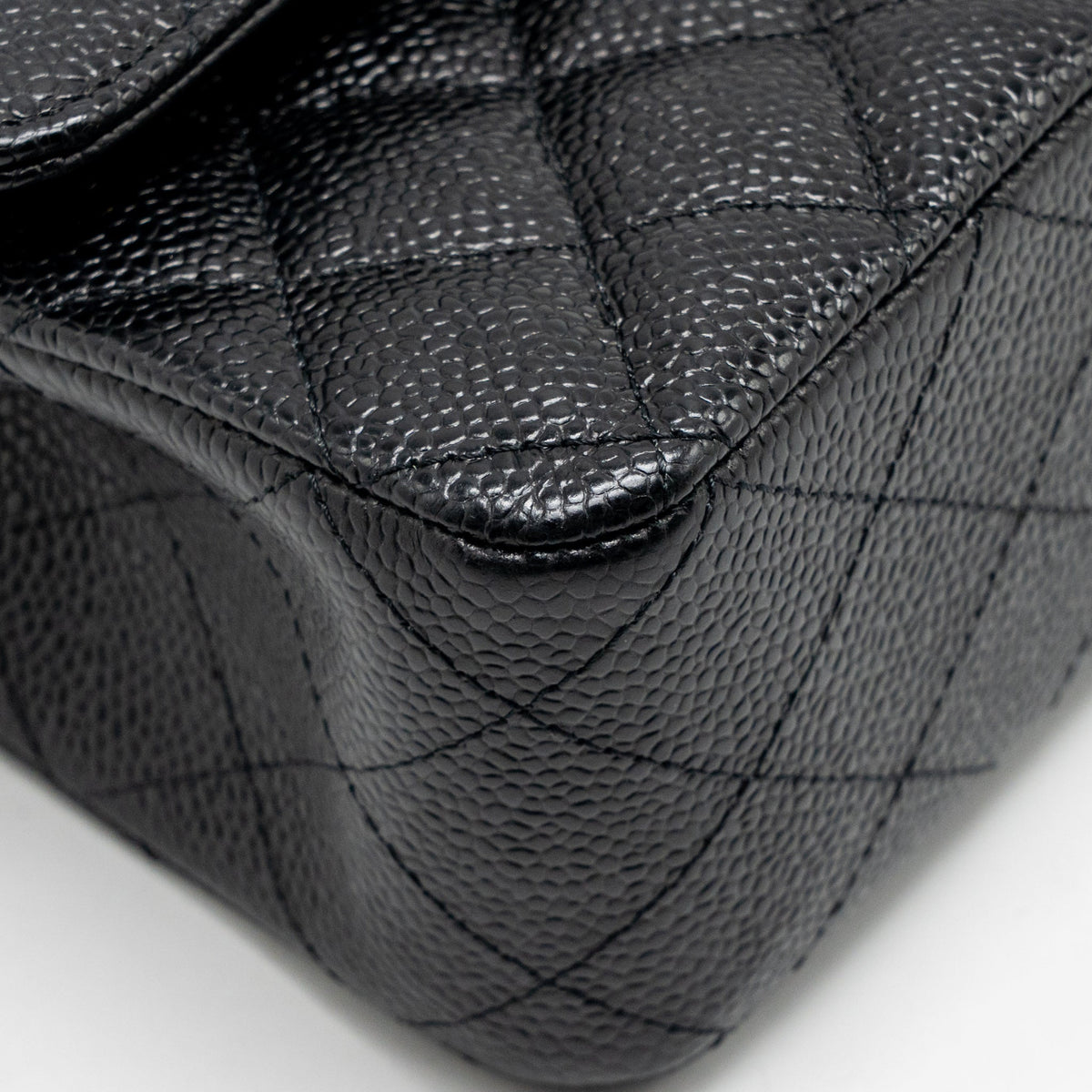 chanel-medium-classic-double-flap-bag-caviar-black-ghw-35