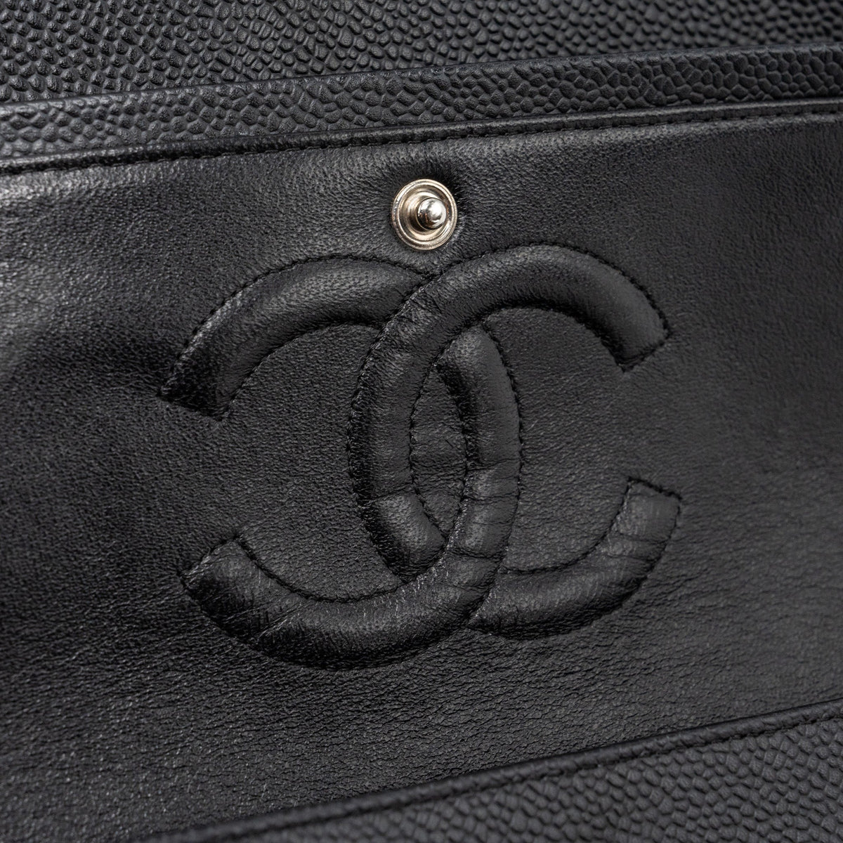 chanel-medium-classic-double-flap-bag-caviar-black-shw-4
