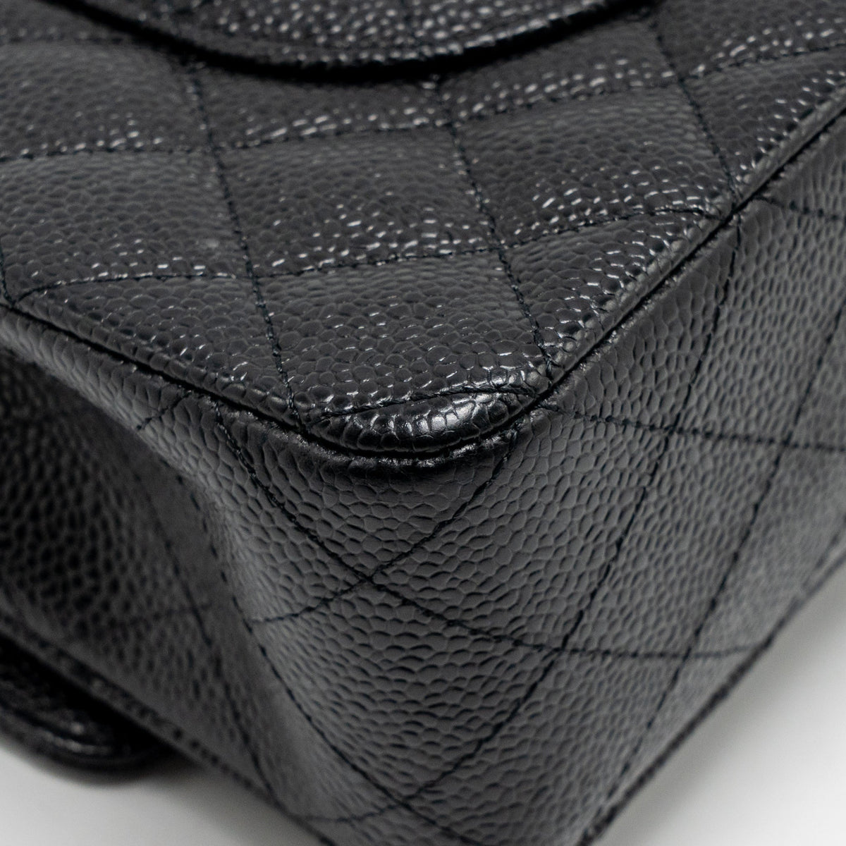 chanel-medium-classic-double-flap-bag-caviar-black-ghw-35