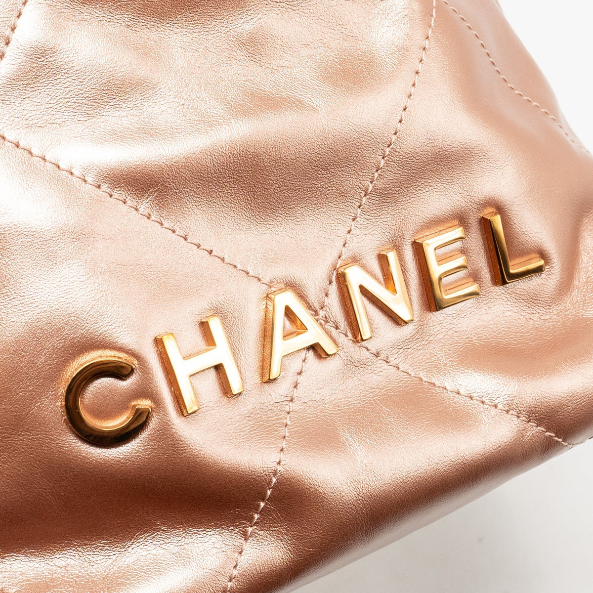 chanel-mini-22-bag-shiny-calfskin-light-pink-lghw-microchip-copy-1