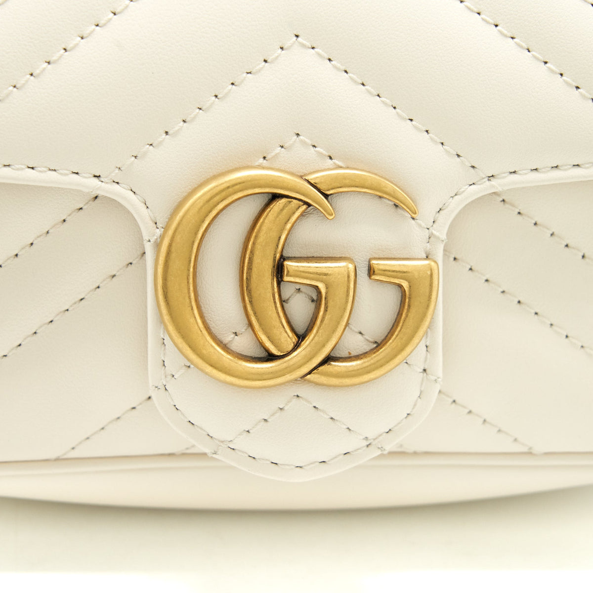 gucci-gg-marmont-super-mini-bag-white-ghw