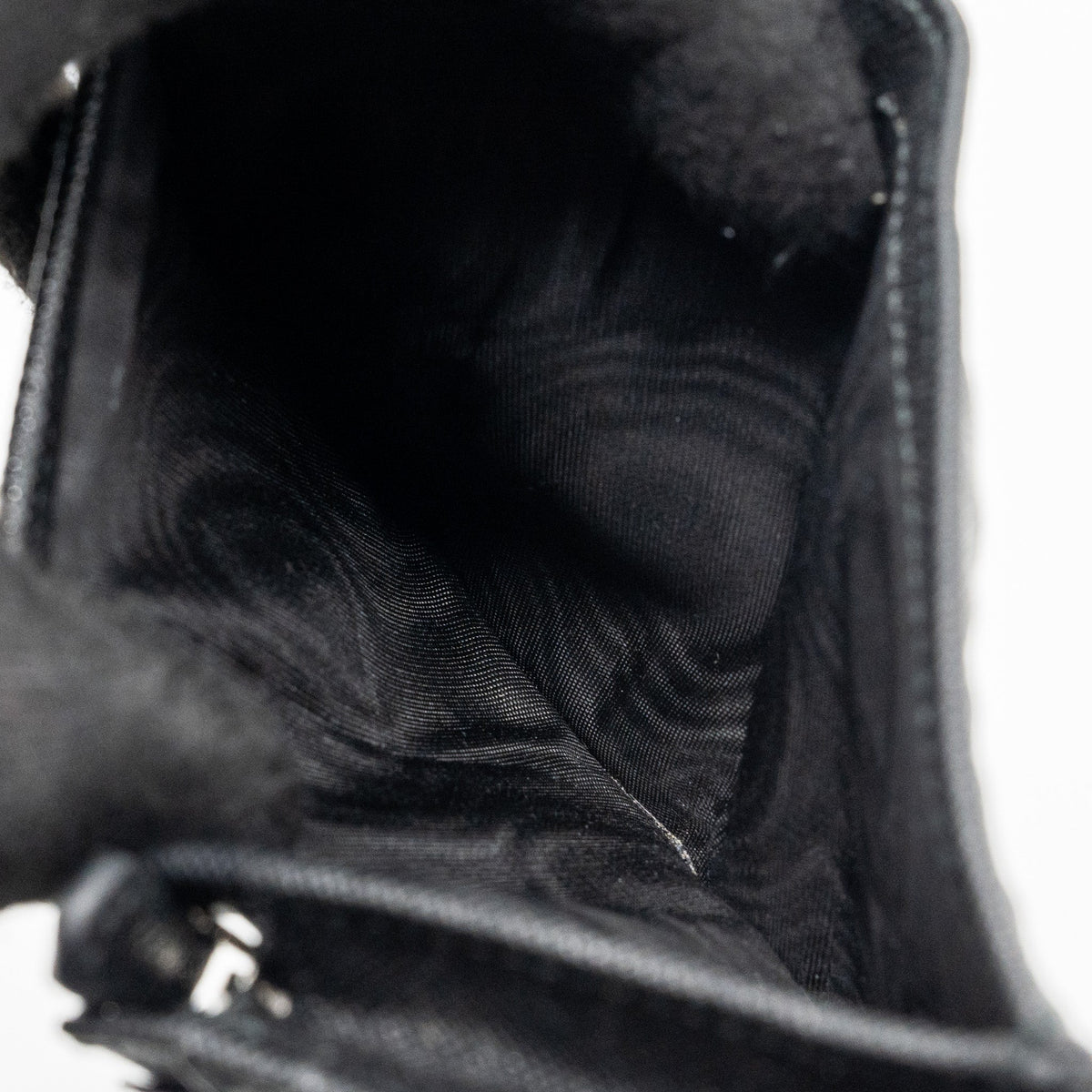 prada-small-wallet-saffiano-calfskin-leather-black-shw