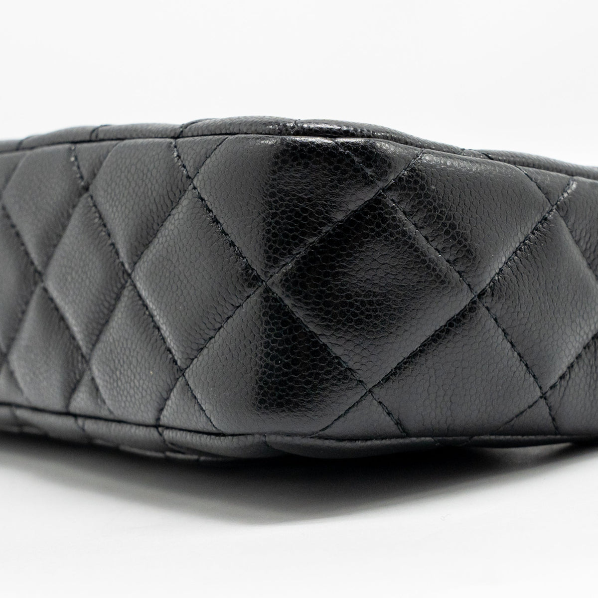chanel-25a-zip-clutch-with-chain-caviar-black-lghw-microchip-copy