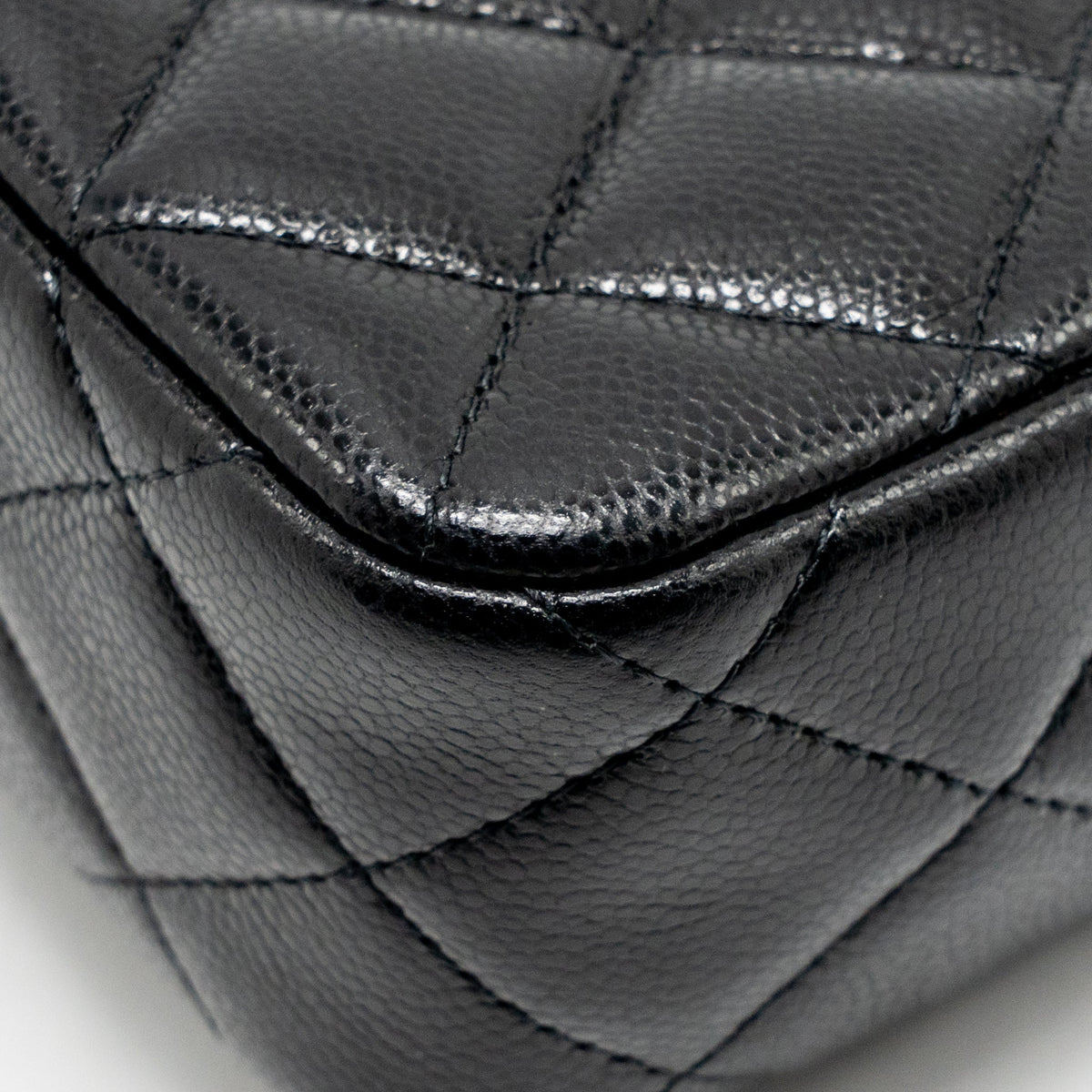 chanel-25a-zip-clutch-with-chain-caviar-black-lghw-microchip-copy
