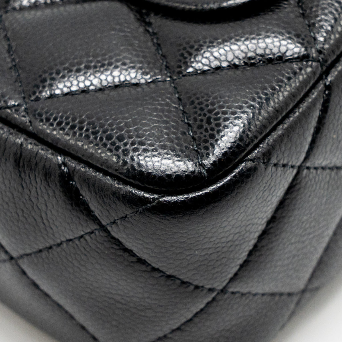 chanel-25a-zip-clutch-with-chain-caviar-black-lghw-microchip-copy